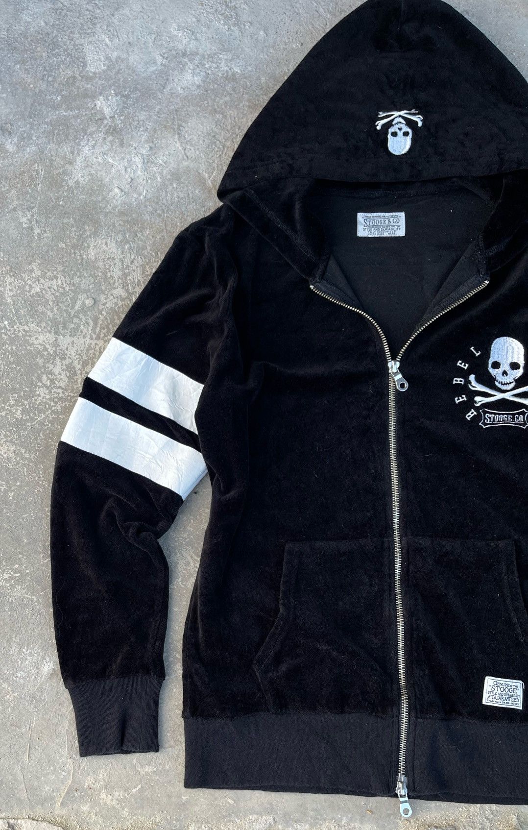 Affliction × Japanese Brand STOOGE CO MEN'S EMBROIDERED SKULL SWEATER HOODIE Size US M / EU 48-50 / 2 - 5 Thumbnail