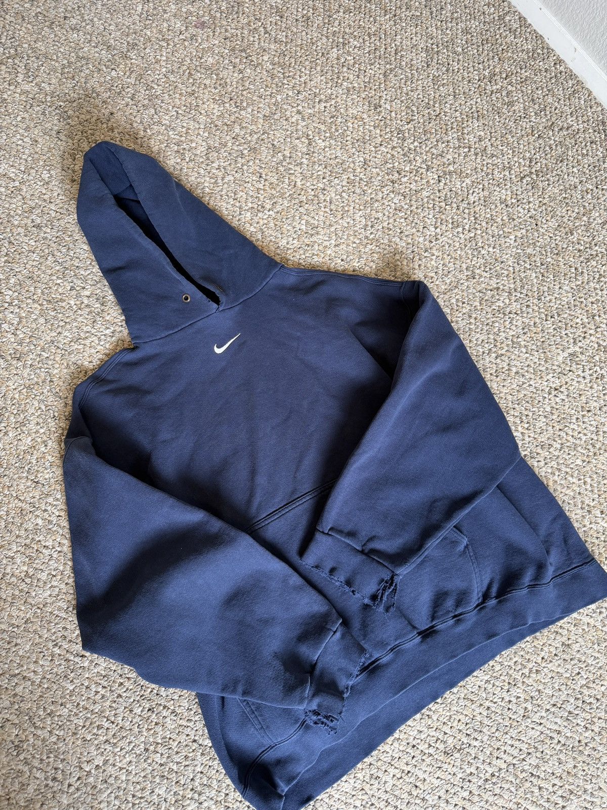 Nike Vintage Nike Middle Swoosh Distressed Size US L / EU 52-54 / 3 - 1 Thumbnail