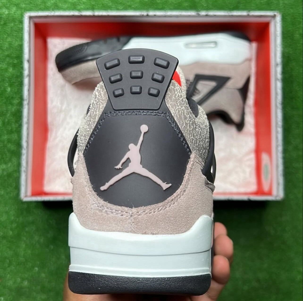 Jordan Brand Air Jordan 4 Retro GS ‘ Taupe Haze ‘ Size US 6 / EU 39 - 5 Thumbnail