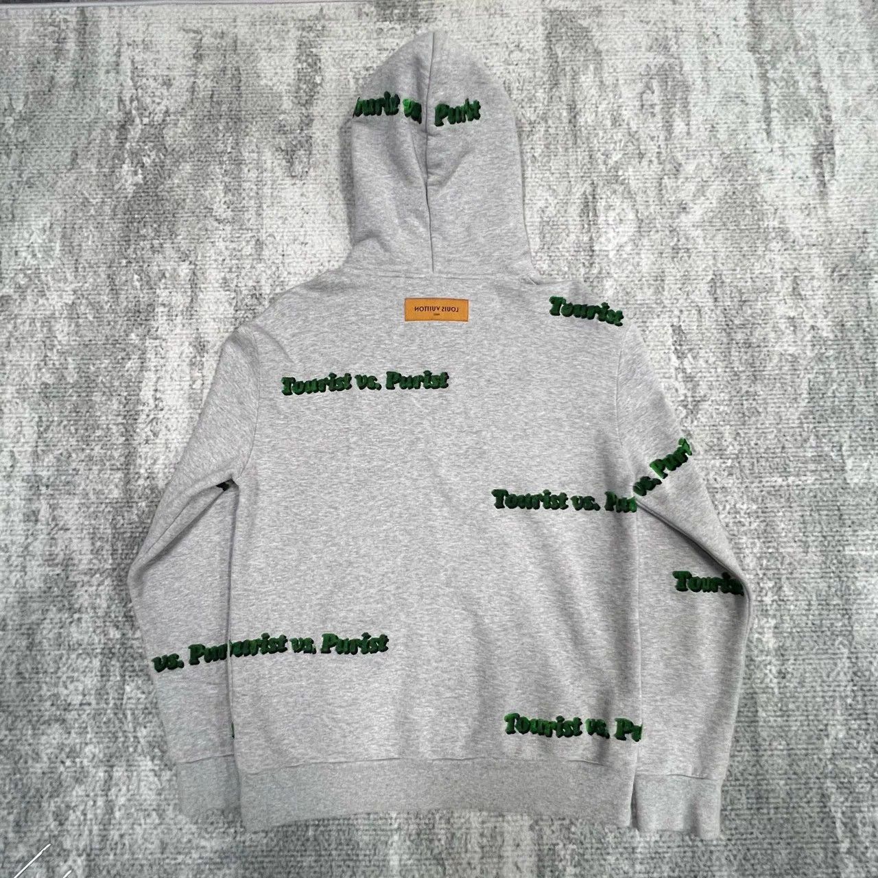 Louis Vuitton LV Flocked Graphic Hoodie L New Tried Once Size US L / EU 52-54 / 3 - 2 Thumbnail