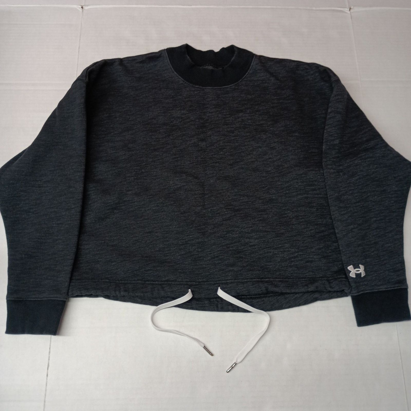 Under Armour Under Armor Sweatshirt Women's Size M Loose Black Drawstring Size M / US 6-8 / IT 42-44 - 1 Thumbnail