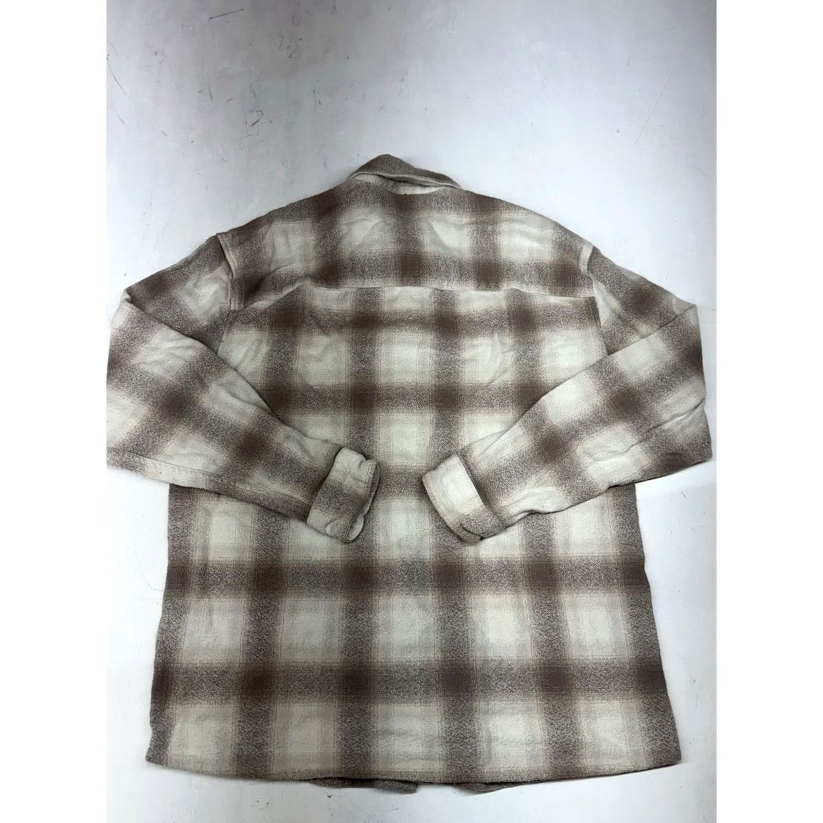 Abercrombie & Fitch Abercrombie & Fitch Plaid Heavy Flannel Shirt Jacket Shacket Beige Mens LT Button-Up Long Sleeve Pocketed Lightweight? No, heavyweight. Size US L / EU 52-54 / 3 - 7 Thumbnail