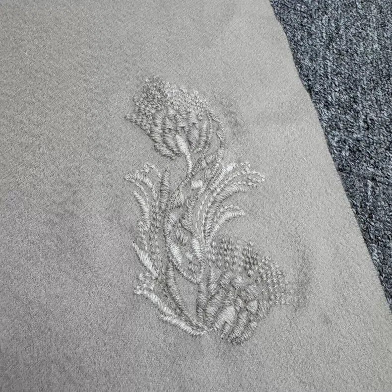 Loro Piana Loro Piana Twisted embroidery cashmere scarf Size ONE SIZE - 3 Thumbnail