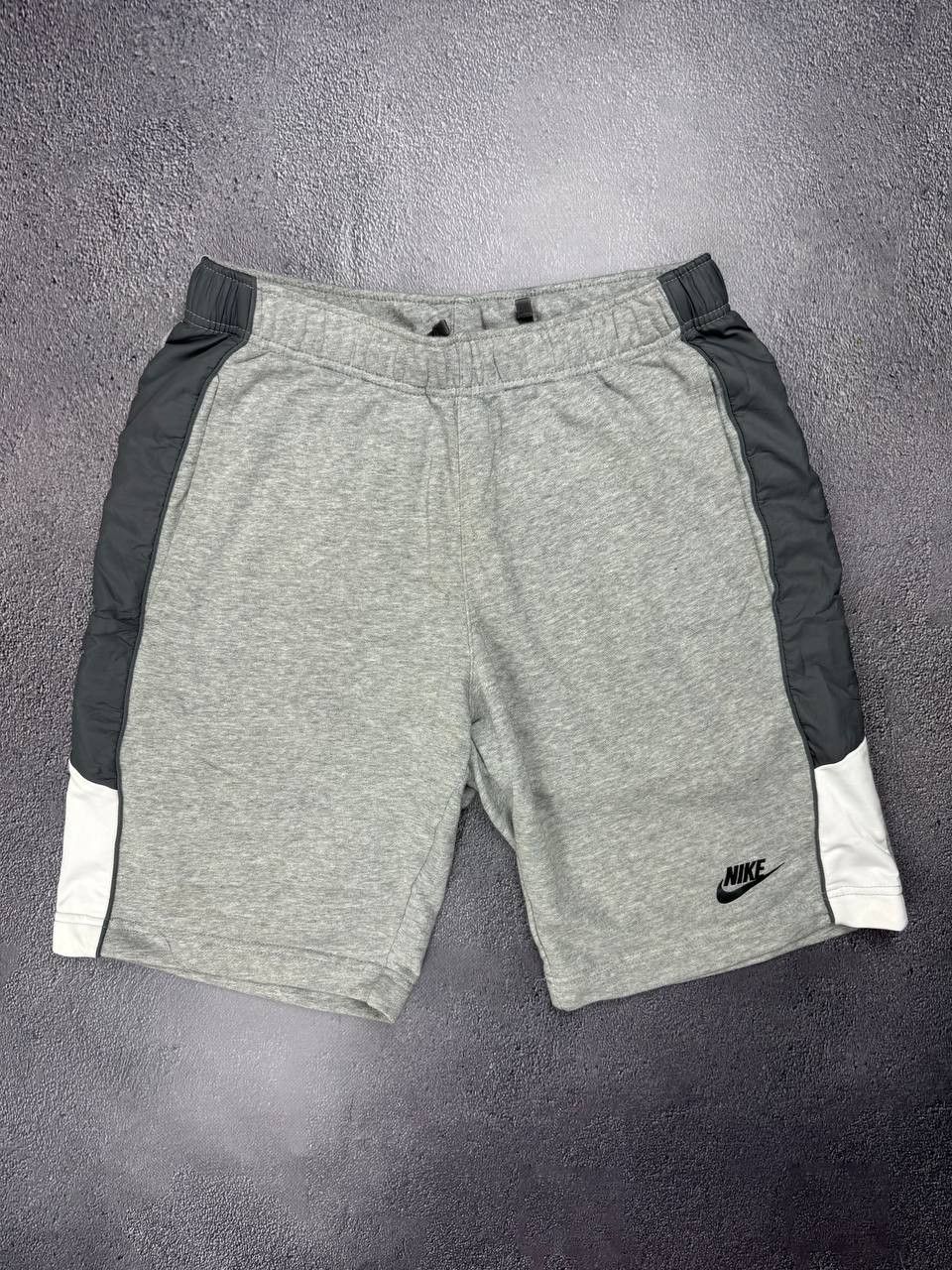 Nike Nike Shorts y2k size S Size US 30 / EU 46 - 1 Thumbnail