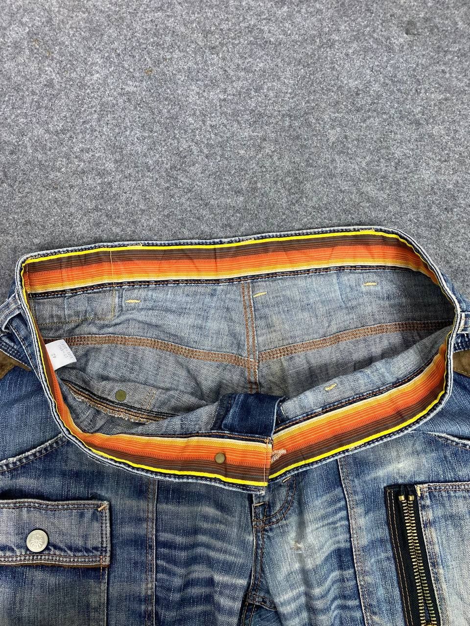 Edwin vintage edwin blue trip distressed denim nice design Size US 43 - 17 Thumbnail