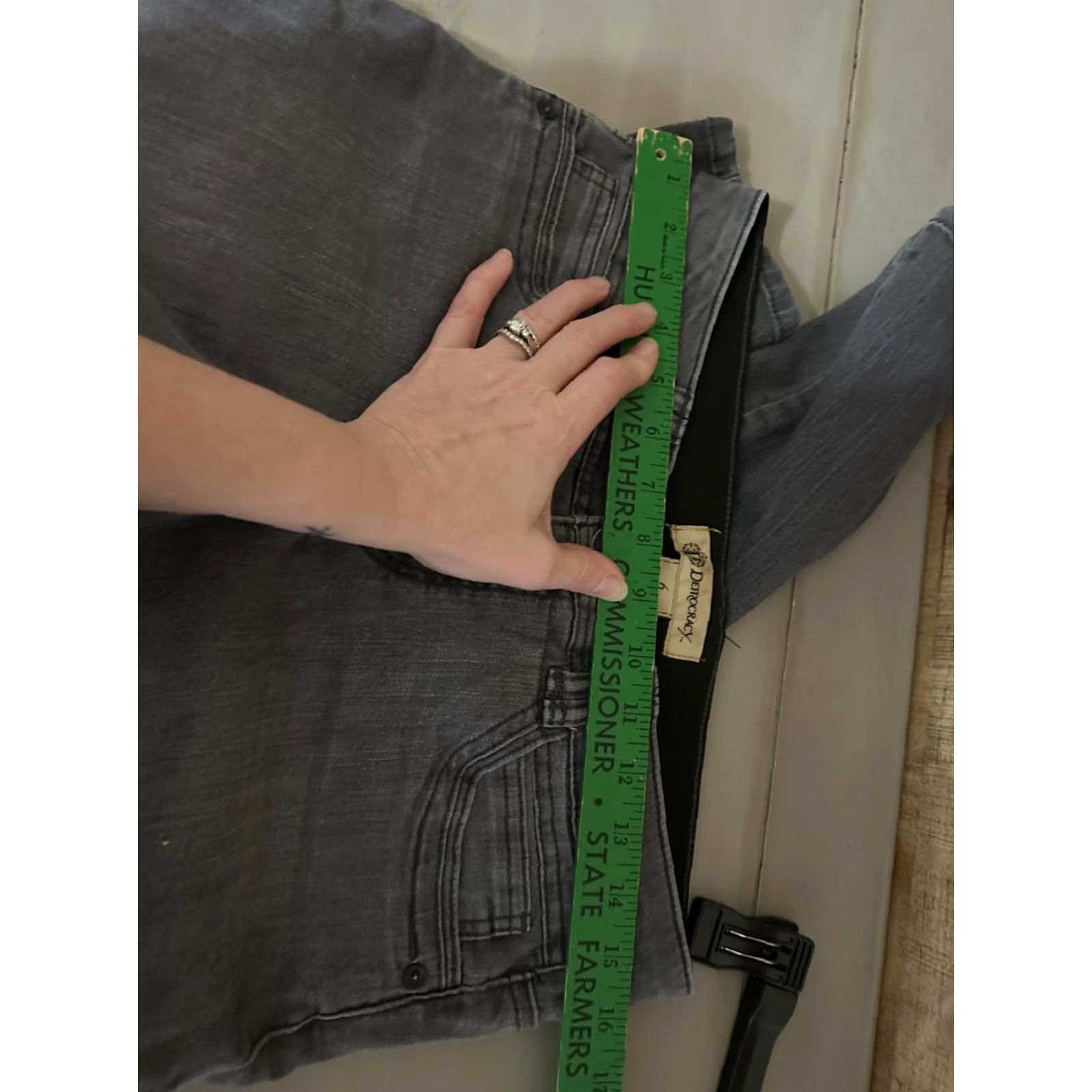 Vintage DEMOCRACY AB-Technology Jeans Size 6 Skinny-Faded Black Wash Women Jeans Skinny 5-Pocket Design Black Denim Satin/Stretch? Size 28" / US 6 / IT 42 - 4 Thumbnail