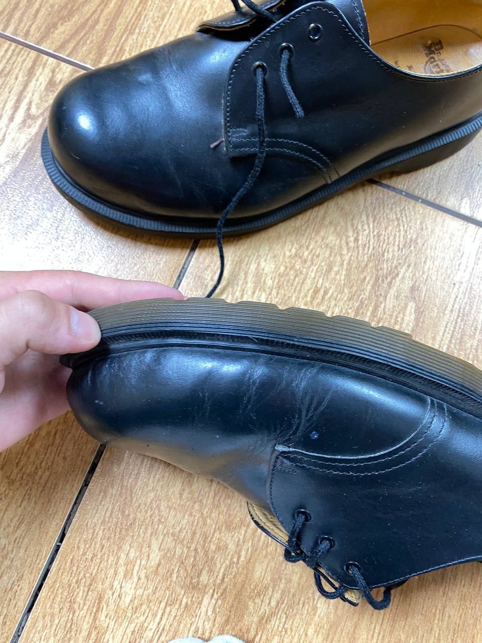 Dr. Martens 1980s Doc Martens Leather Derby Made In England Size US 9 / EU 42 - 7 Thumbnail
