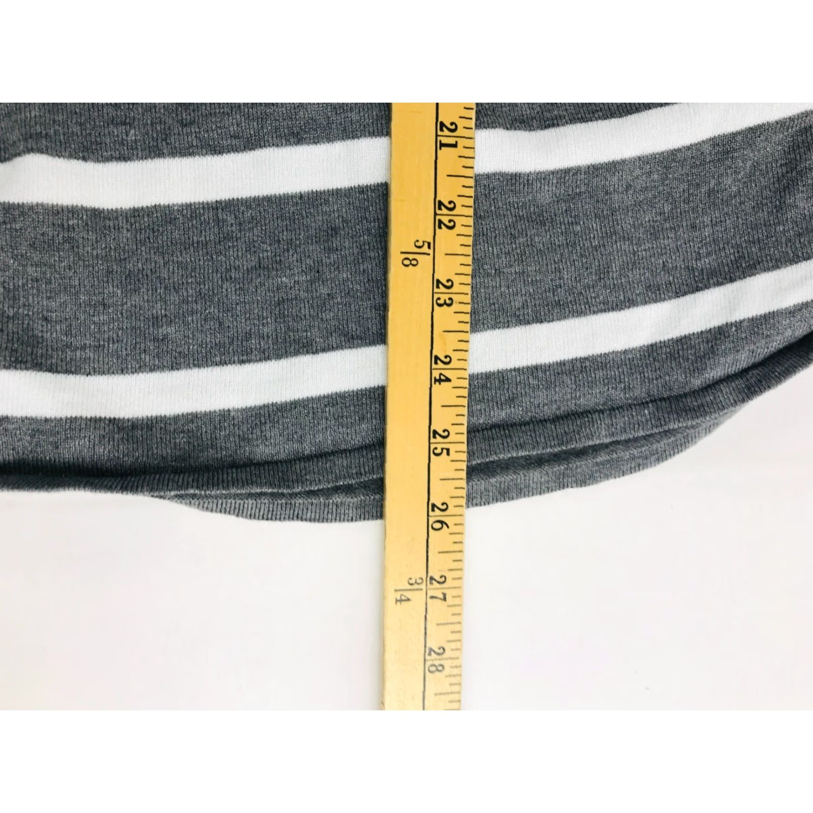 Vintage Love Always Sweater Shirt Womens Small Gray White Pullover V-Neck Casual Pullover Style Winter Fall Spring Long Sleeve Pattern Striped Size S / US 4 / IT 40 - 4 Thumbnail
