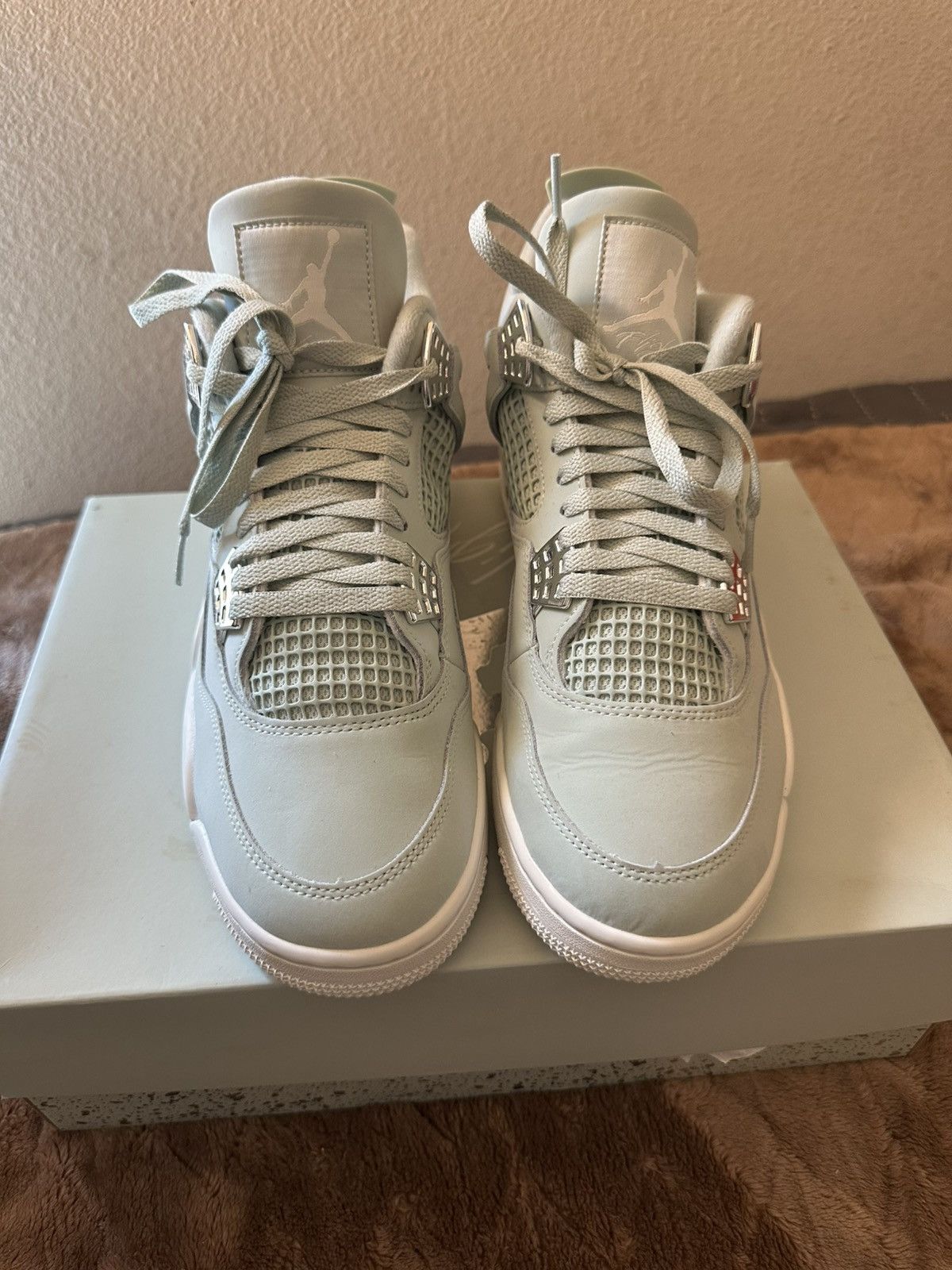 Jordan Brand Jordan 4 seafoam. Good condition. Size US 10.5 / EU 43-44 - 1 Thumbnail