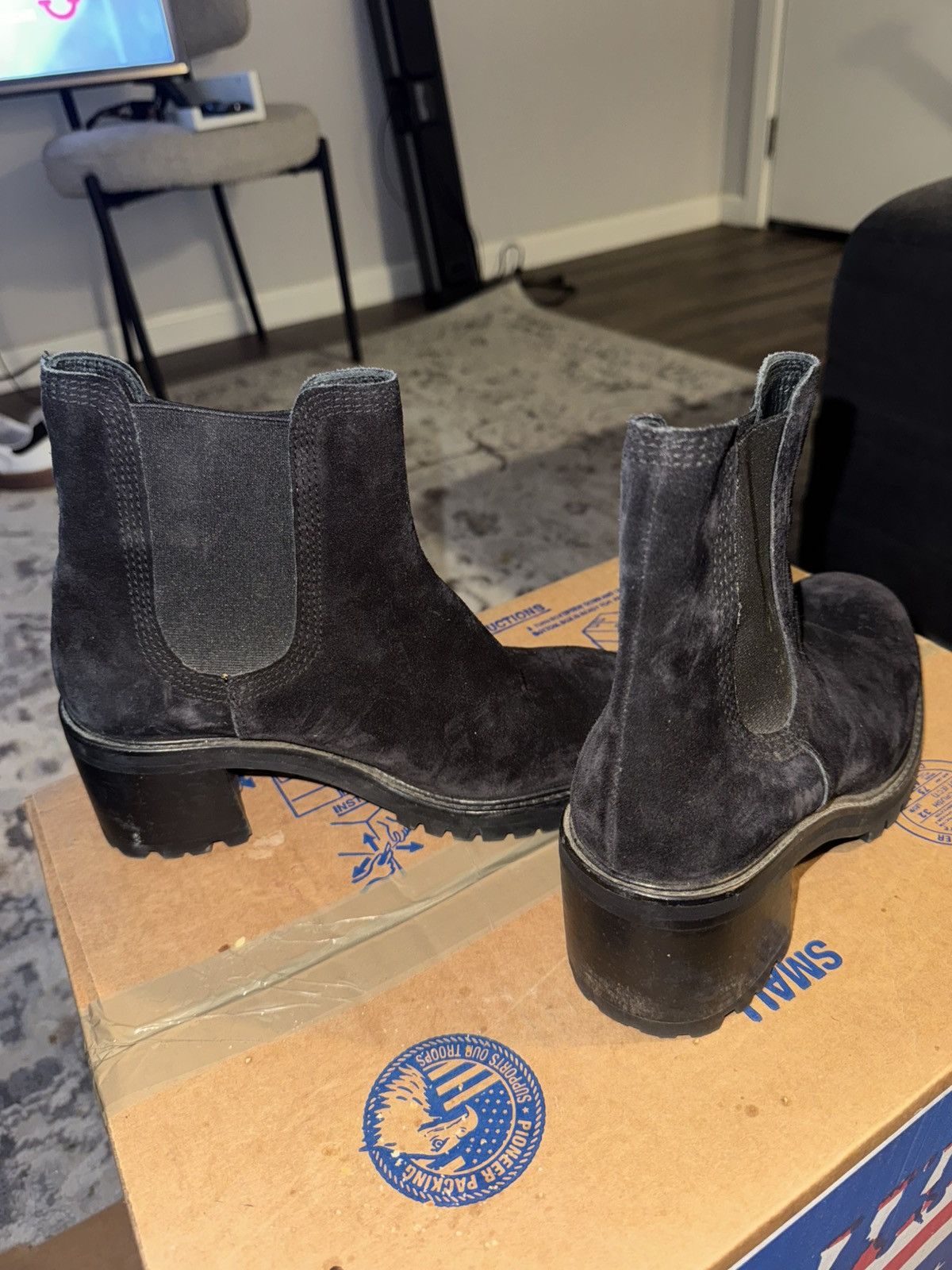Pedro Garcia Pedro Garcia Suede Chelsea Boots Size US 8.5 / IT 38.5 - 5 Thumbnail