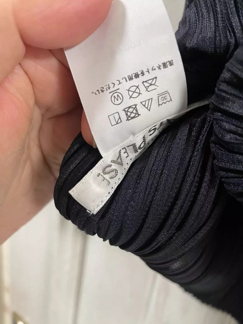 Issey Miyake issey miyake size:one size Wave pleated vest 2506-Nextarro Size XXS / US 00 / IT 34 - 5 Thumbnail