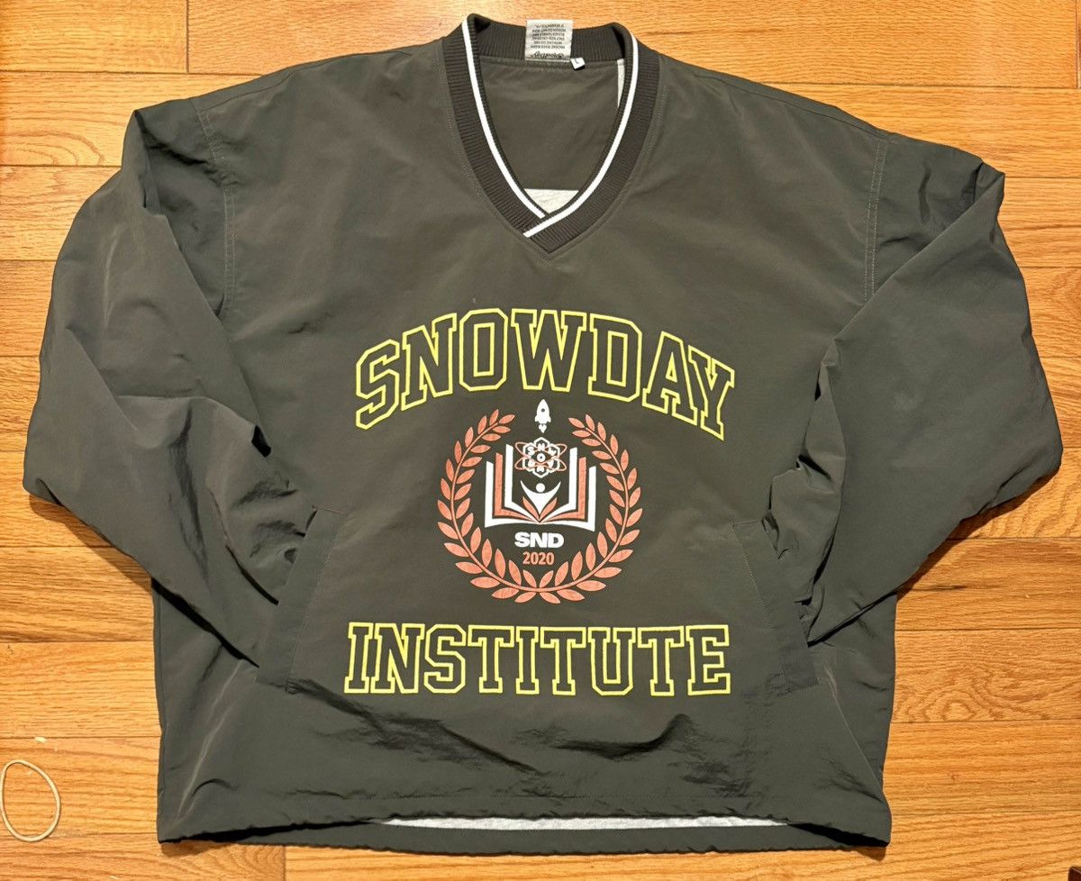Snowday Snowday - pullover Large - snow day Institute Size US L / EU 52-54 / 3 - 2 Thumbnail
