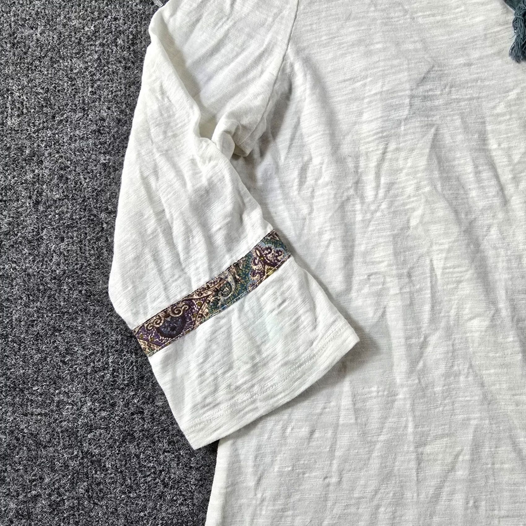 Vintage Chicos Top Womens Medium White Paisley Trim Slub Knit 3/4 Sleeve Boho Casual Shirts Mens Girls Womens Size M / US 6-8 / IT 42-44 - 5 Thumbnail