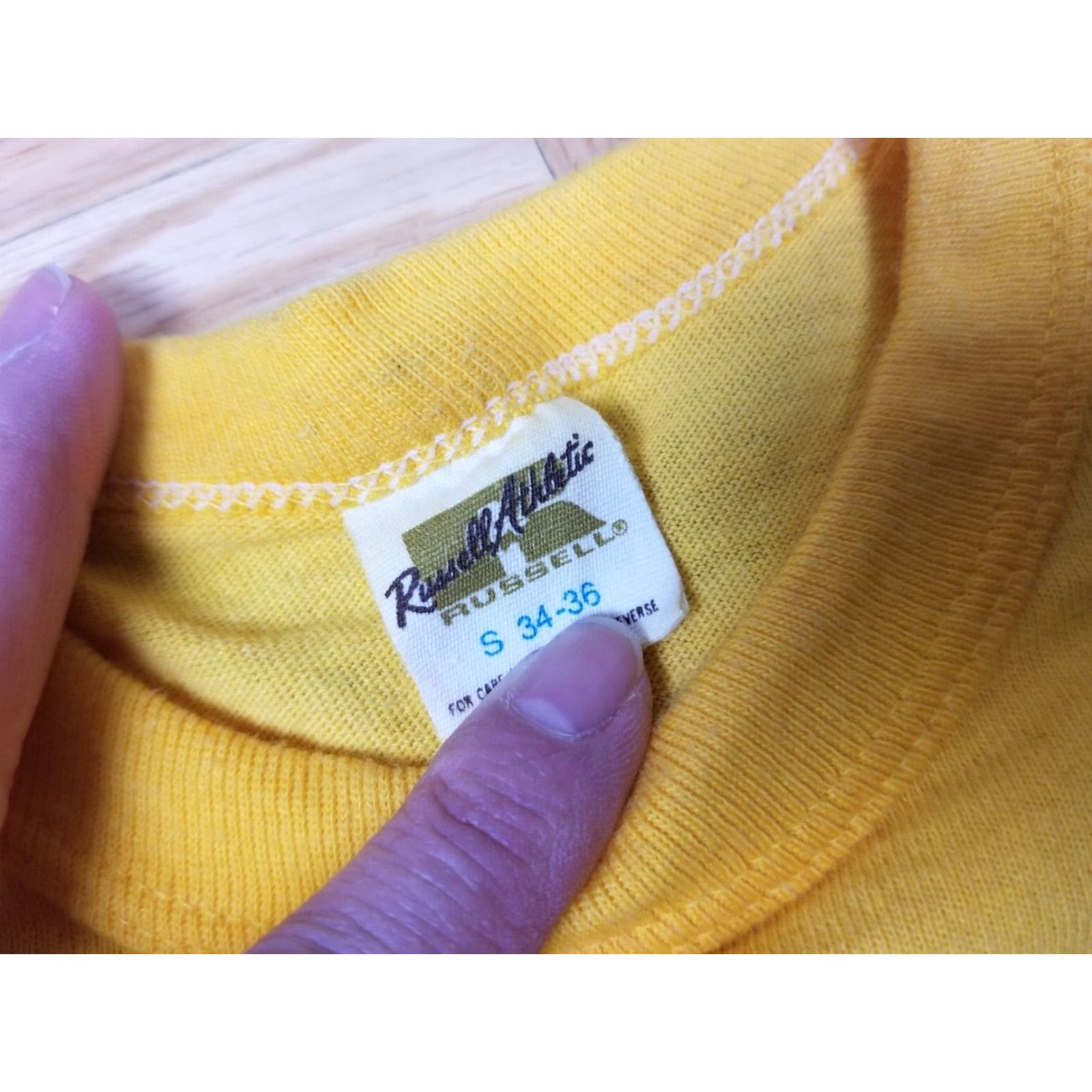 Vintage VINTAGE Russell Yellow T-Shirt Mens Short Sleeve Crew Neck 70s Action News WTAJ TV 10 Promo Size S Small USA Band Retro Rock Tropical USA Size US S / EU 44-46 / 1 - 4 Thumbnail