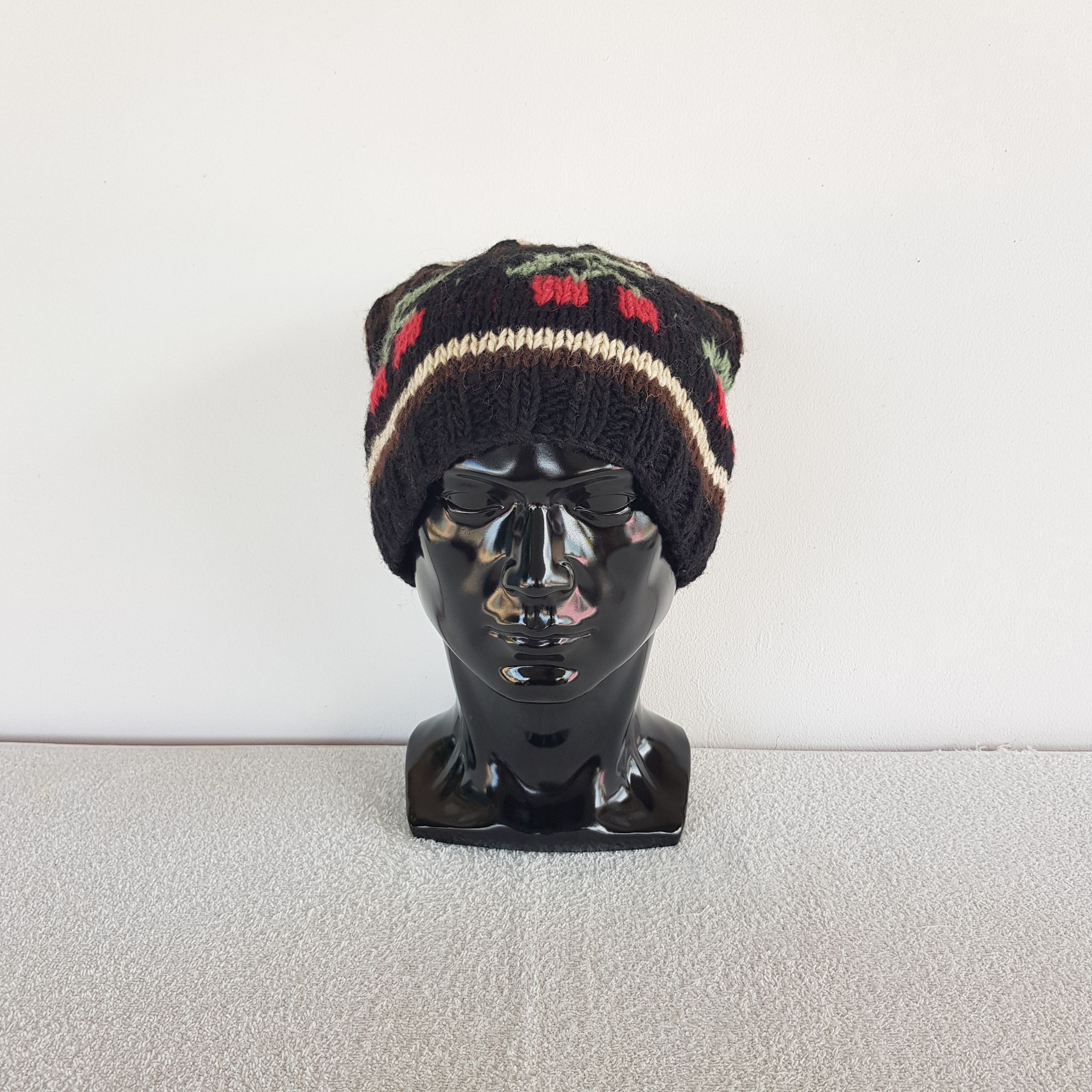 Japanese Brand Vintage Nice Beanie Crochet Wool Snow Caps Hats Size ONE SIZE - 2 Thumbnail