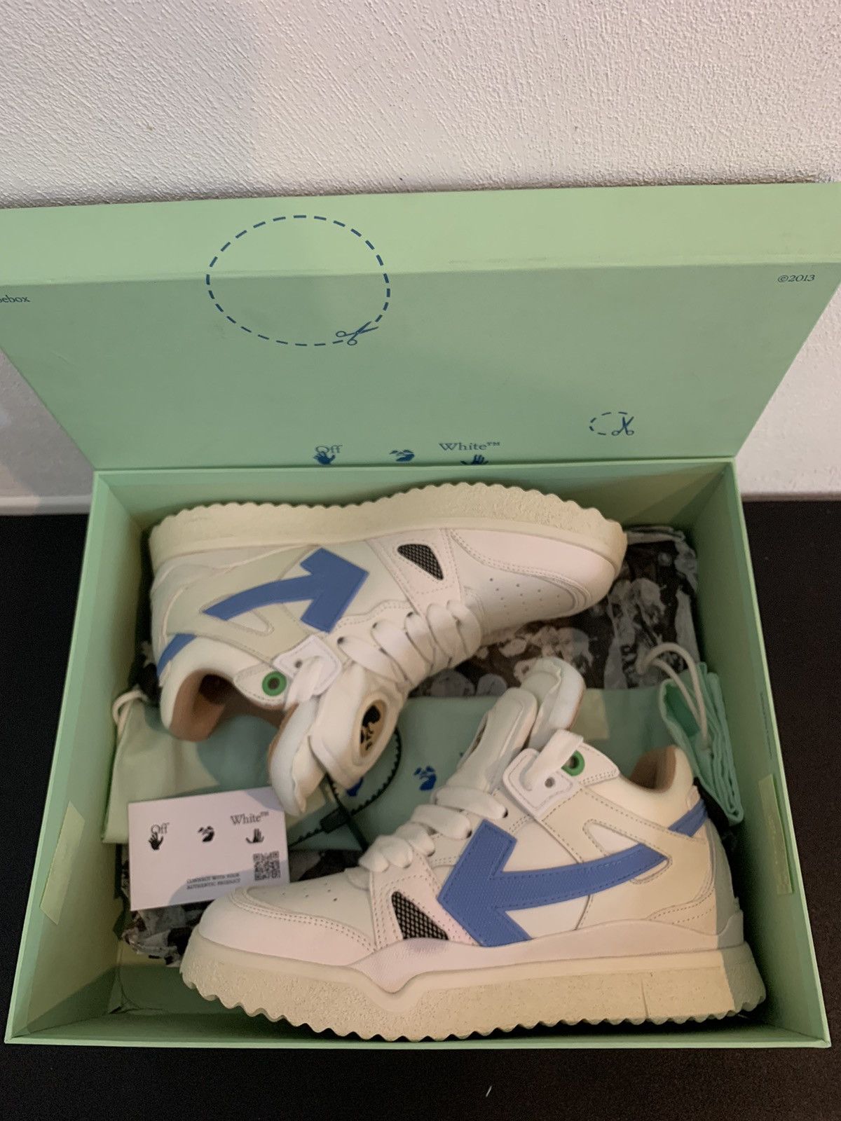 Off-White Off-White MidTop Sponge SNKRS Pristine Size US 7 / EU 40 - 23 Thumbnail