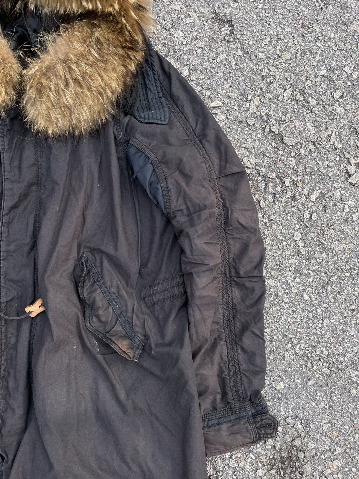 GOA Thrashed!! Very worn G.O.A parkas Size US M / EU 48-50 / 2 - 4 Thumbnail