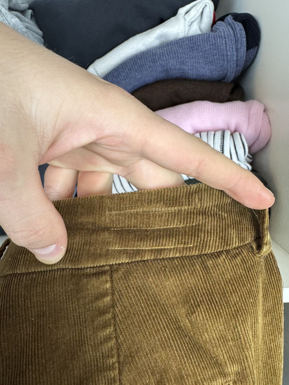 Weekend Max Mara Weekend Max Mara High-Waisted Capri Corduroy Pants Stretch Size 28" / US 6 / IT 42 - 13 Thumbnail