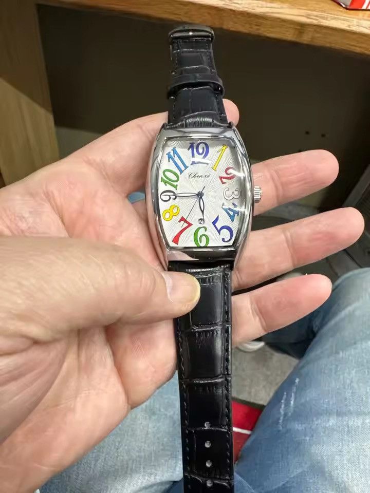 Vintage Vintage 90s black dial luxury style quartz silver watch Size ONE SIZE - 1 Thumbnail