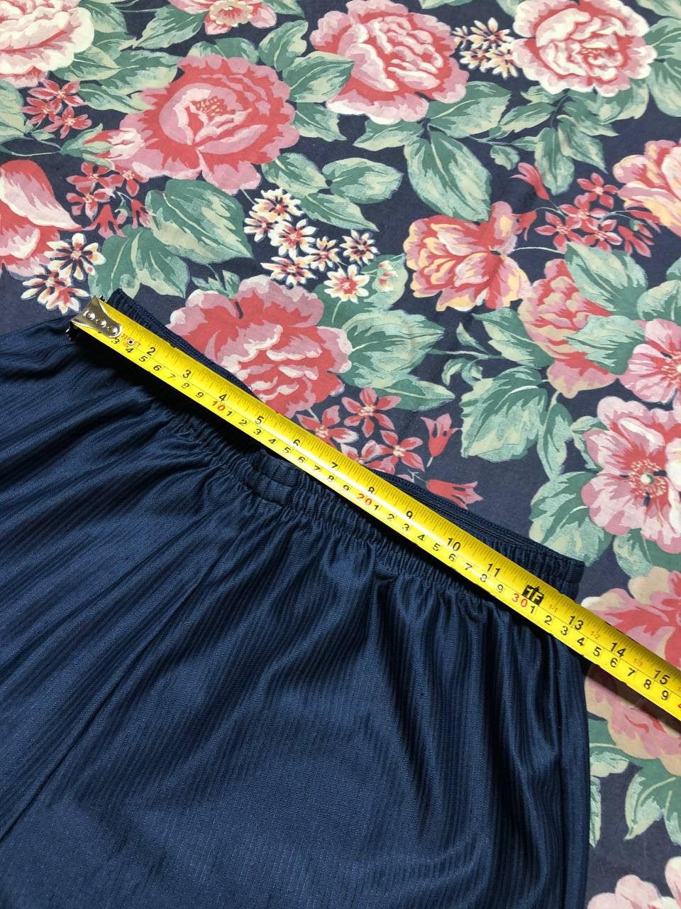 Nike Vintage Nike Y2K Logo Shorts Size S Size US 28 / EU 44 - 11 Thumbnail