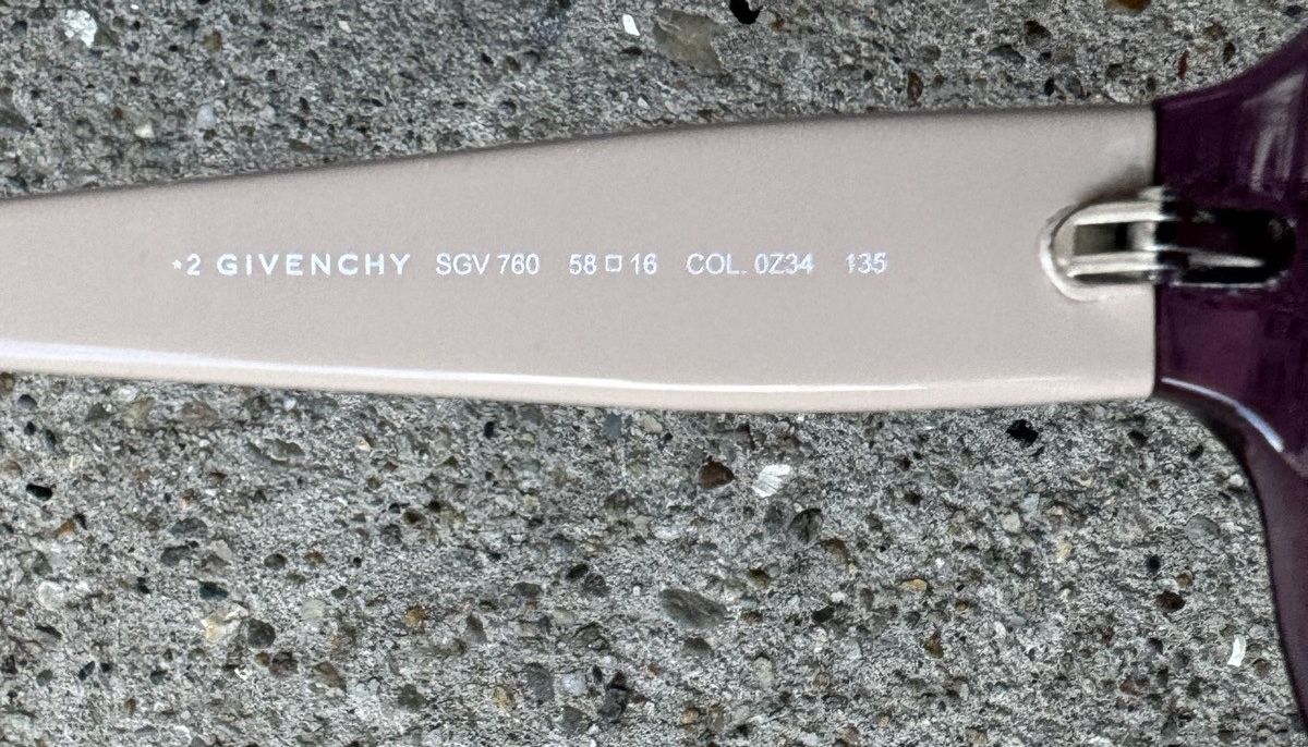 Givenchy Givenchy SGV-760 sunglasses w/ original case… Size ONE SIZE - 9 Thumbnail