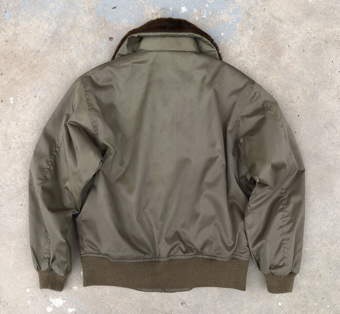 Vintage Vintage B-15 Style Military Nylon Bomber Jacket Size US M / EU 48-50 / 2 - 11 Thumbnail