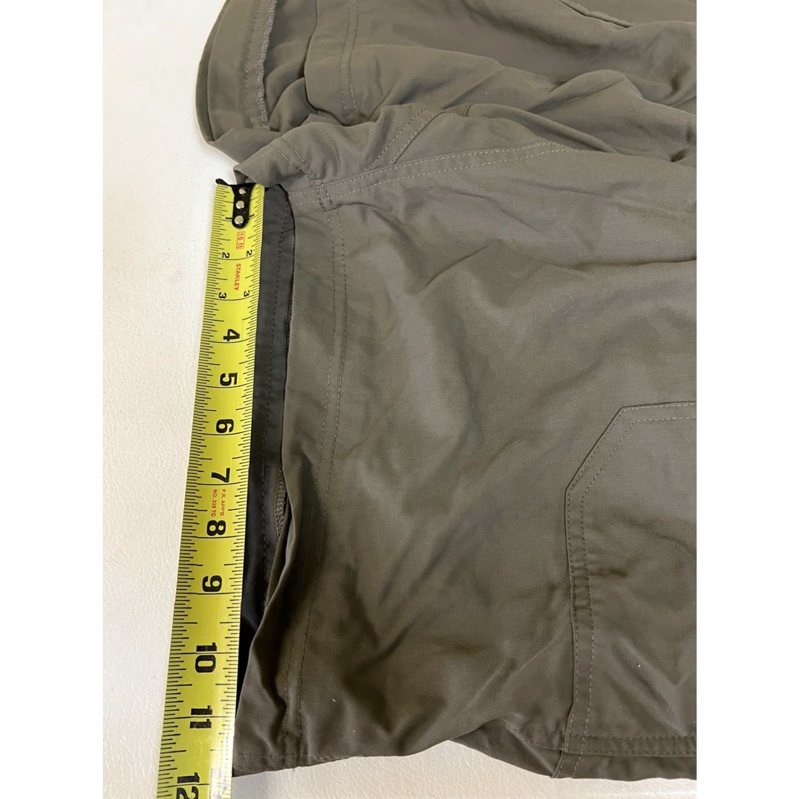 Vintage LL Bean Men Nylon Cargo Outdoor Hiking Fishing Shorts Belting Brown/Green 42 Regular Belted Cargo Pocket Pockets Outdoor Mens Shirt? Size US 42 / EU 58 - 6 Thumbnail
