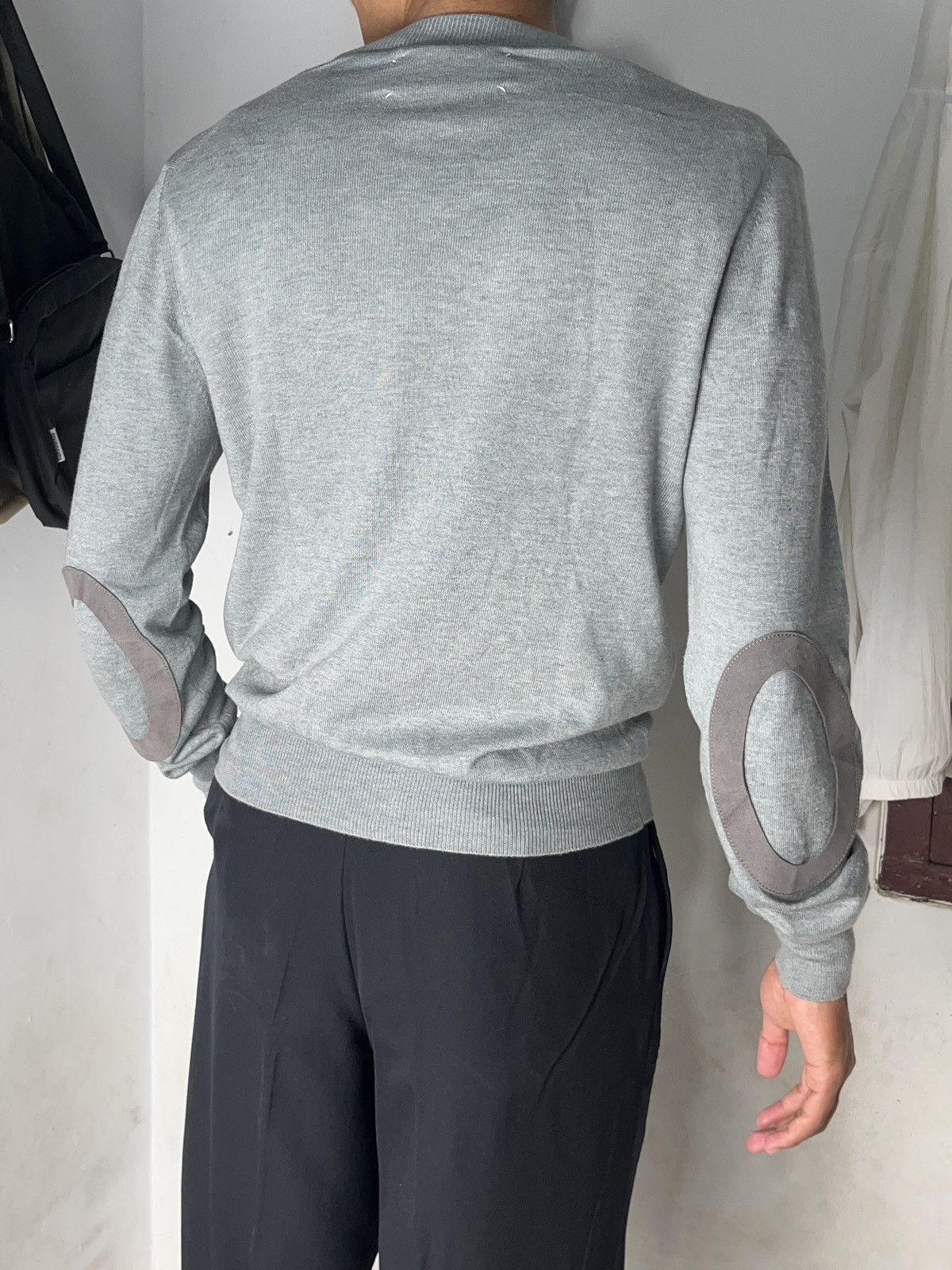 Maison Margiela SS2019 maison margiela elbow patch cardigan knitwear Size US S / EU 44-46 / 1 - 3 Thumbnail