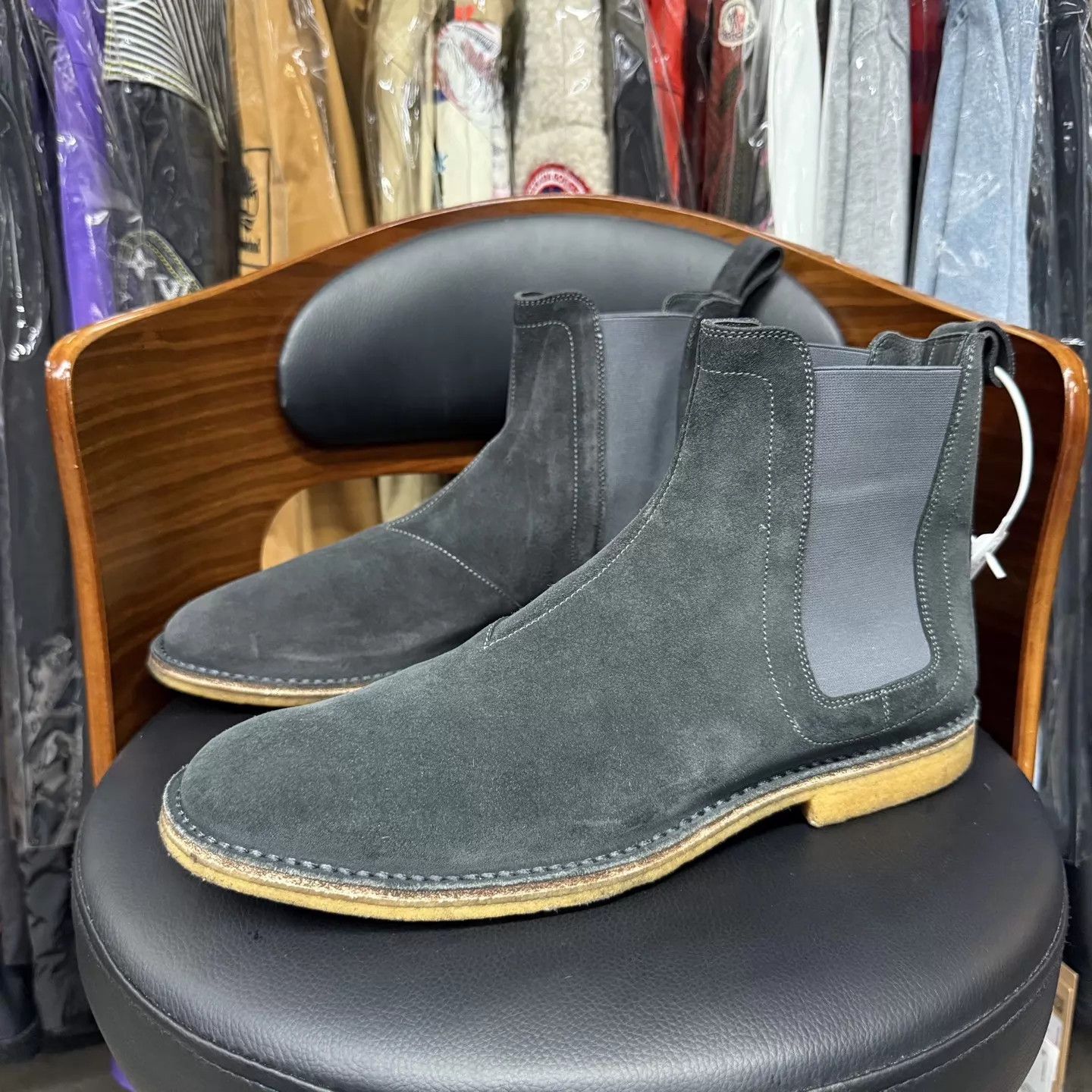 Bottega Veneta BV Men's Chelsea Boots 44 Mint Condition Size US 11 / EU 44 - 1 Thumbnail