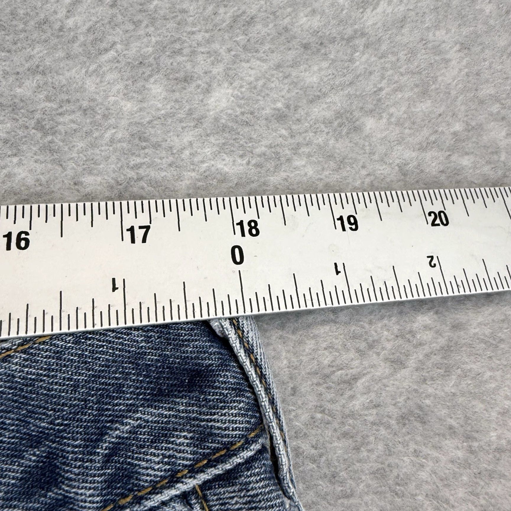 Levi's Levi's 505 Jeans Mens 36x30 Straight Denim Blue Cotton 100% Fabric Wash Dark Regular Waist 36 Inseam 30 Button Zip 5-Pocket Size US 36 / EU 52 - 6 Thumbnail