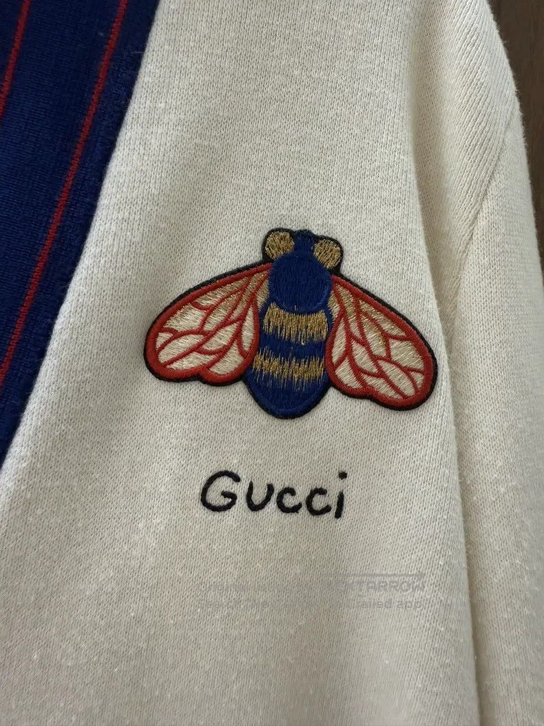 Gucci Gucci White cardigan with bee embroidery pattern coat Size XS / US 0-2 / IT 36-38 - 3 Thumbnail