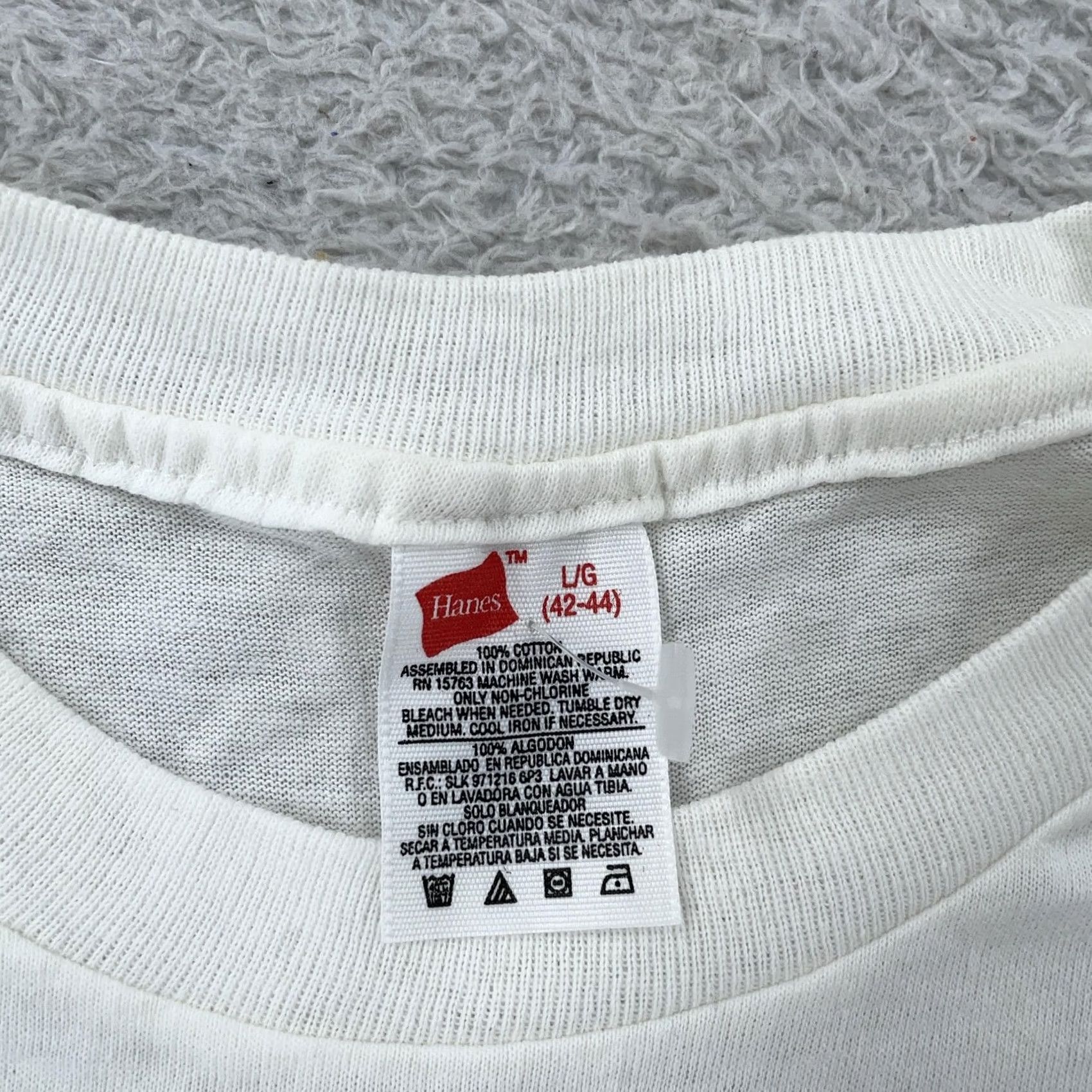 Hanes VINTAGE Hanes Shirt Mens M White Crew Neck Short Sleeve Cotton T-Shirt Plain Tee Size US M / EU 48-50 / 2 - 7 Thumbnail