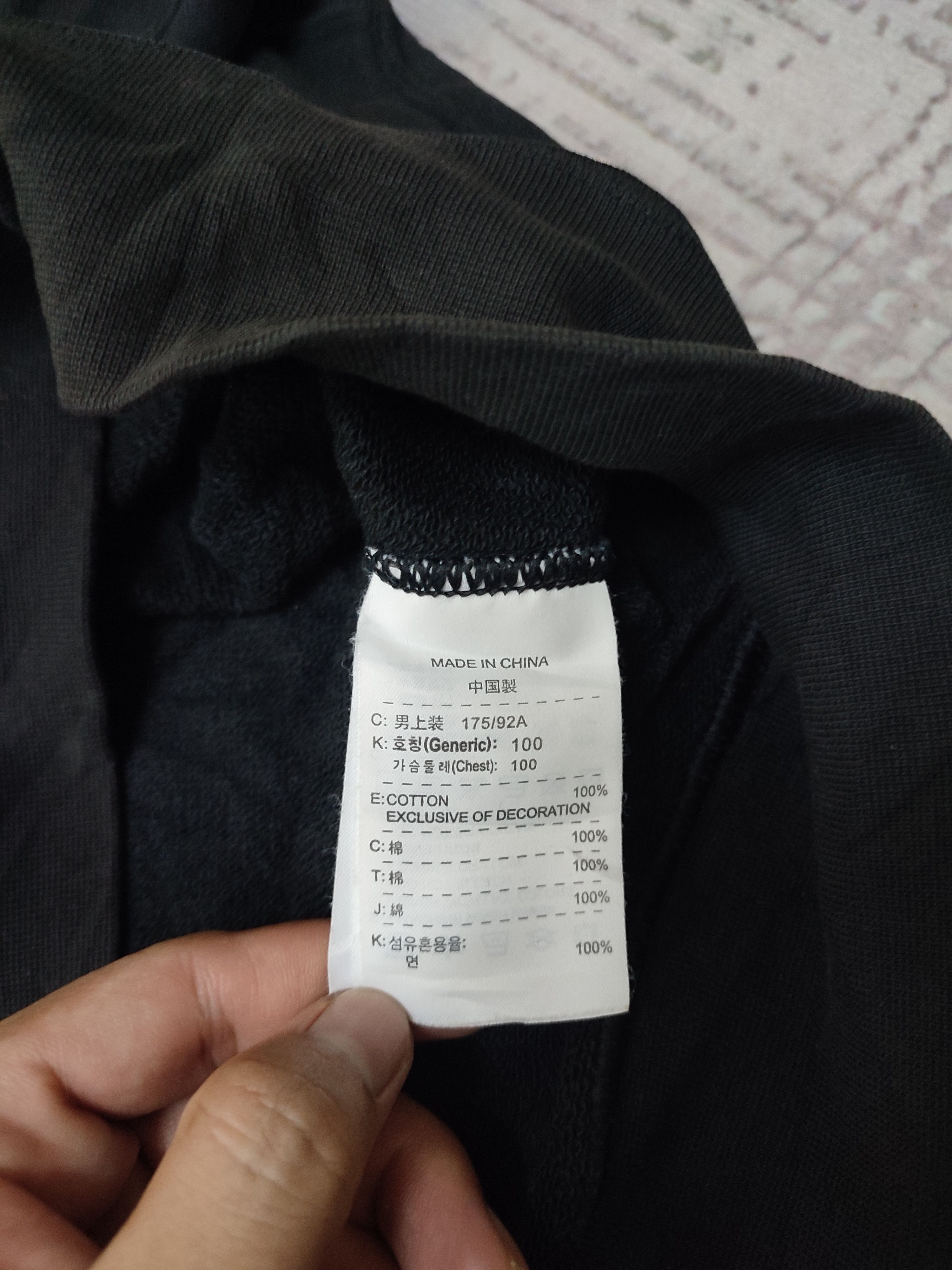 Nike CRAZY THRASHED NIKE Y2K SMALL LOGO SWEATSHIRTS RARE Size US L / EU 52-54 / 3 - 9 Thumbnail