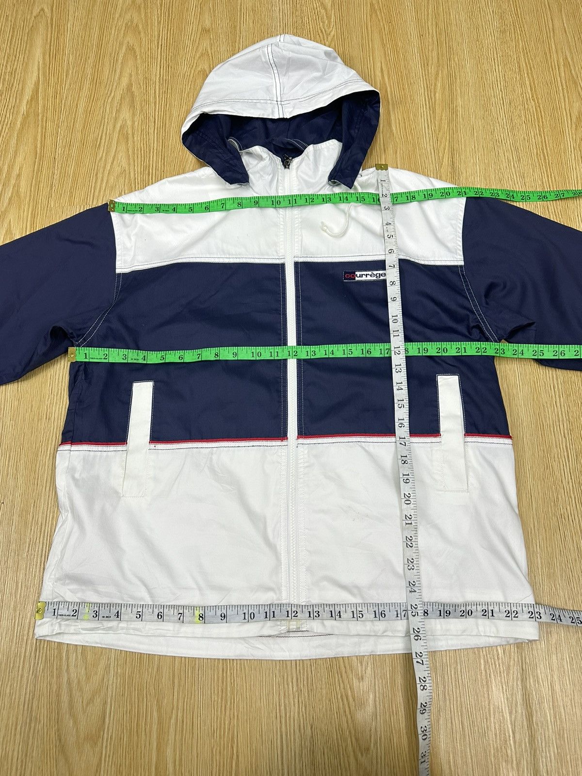 Courreges Courreges Nylon Windbreaker Vintage Jacket Z207 Size US L / EU 52-54 / 3 - 9 Thumbnail