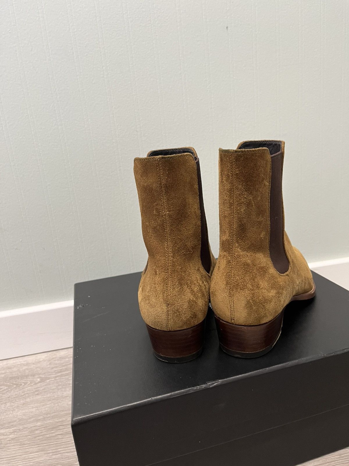 Saint Laurent Paris Wyatt 40 Chelsea boot. Size 41 Size US 8 / EU 41 - 7 Thumbnail