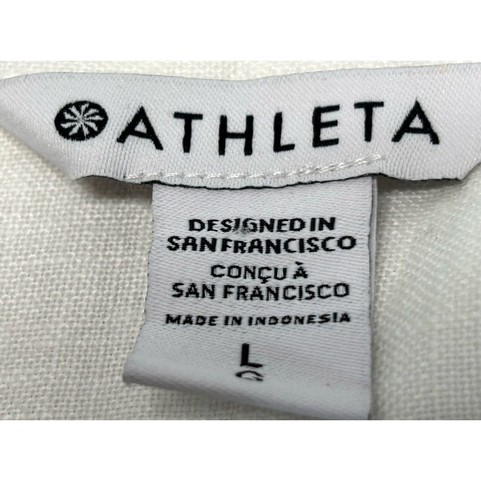 Athleta VINTAGE? no (not vintage). Title: Athleta Playa Button Up Shirt Womens Large White Linen Long Sleeve Collared 100% Linen Classic Shirt Size L / US 10 / IT 46 - 6 Thumbnail