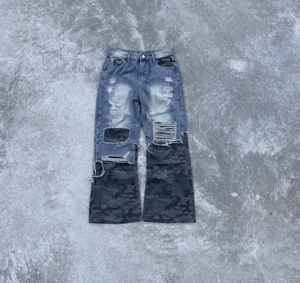 Vintage Vintage Y2K avantgarde affliction streetwear wide jeans Size US 32 / EU 48 - 3 Thumbnail