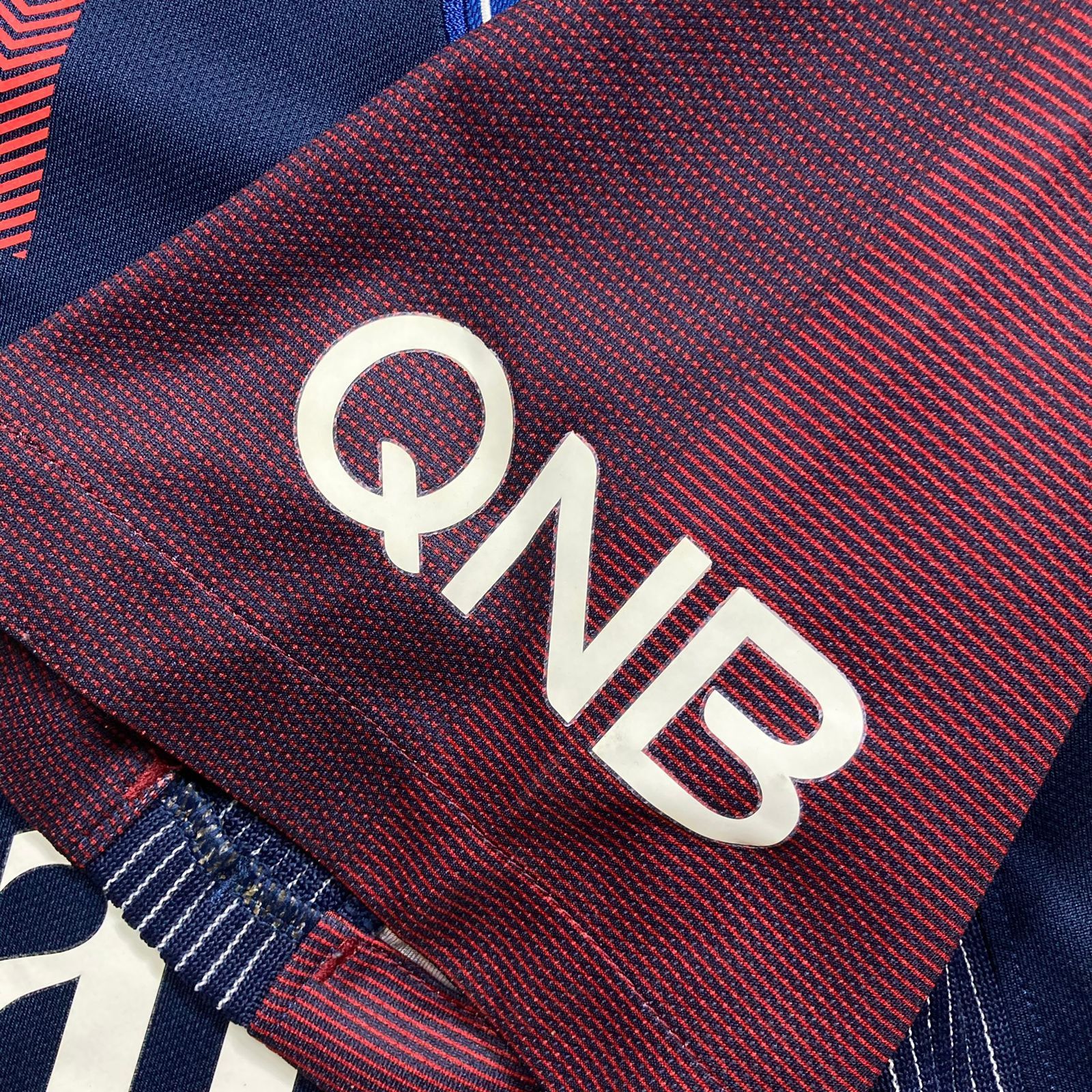 Nike Soccer Jersey PSG Home 2017-18 Nike 847269-429 Size US S / EU 44-46 / 1 - 5 Thumbnail