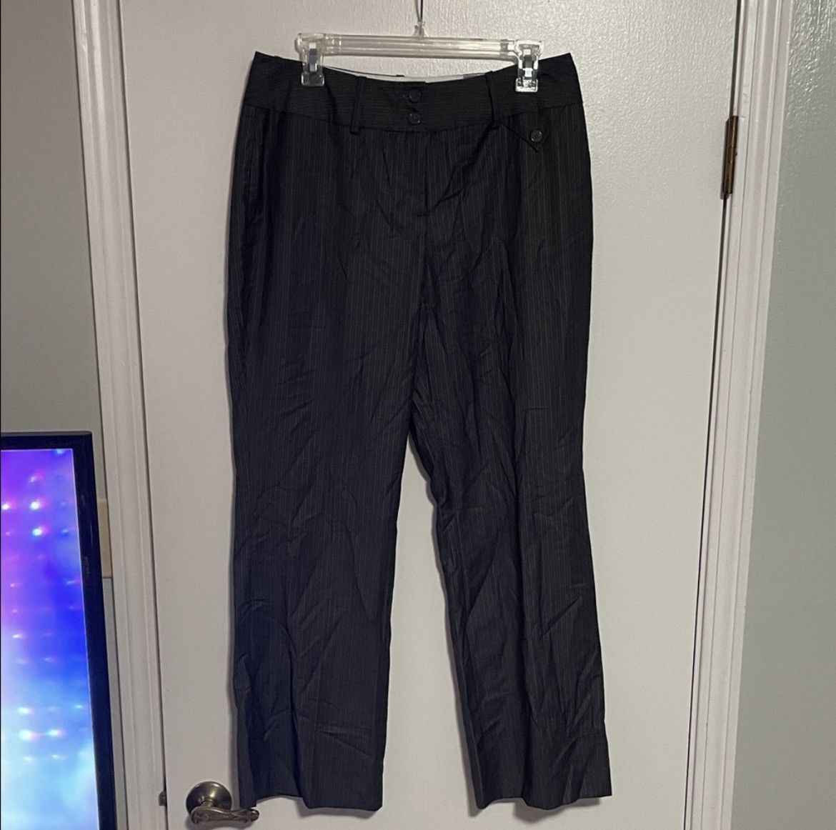 Worthington Worthington Gray Pinstripe Pants Size 32" / US 10 / IT 46 - 1 Thumbnail