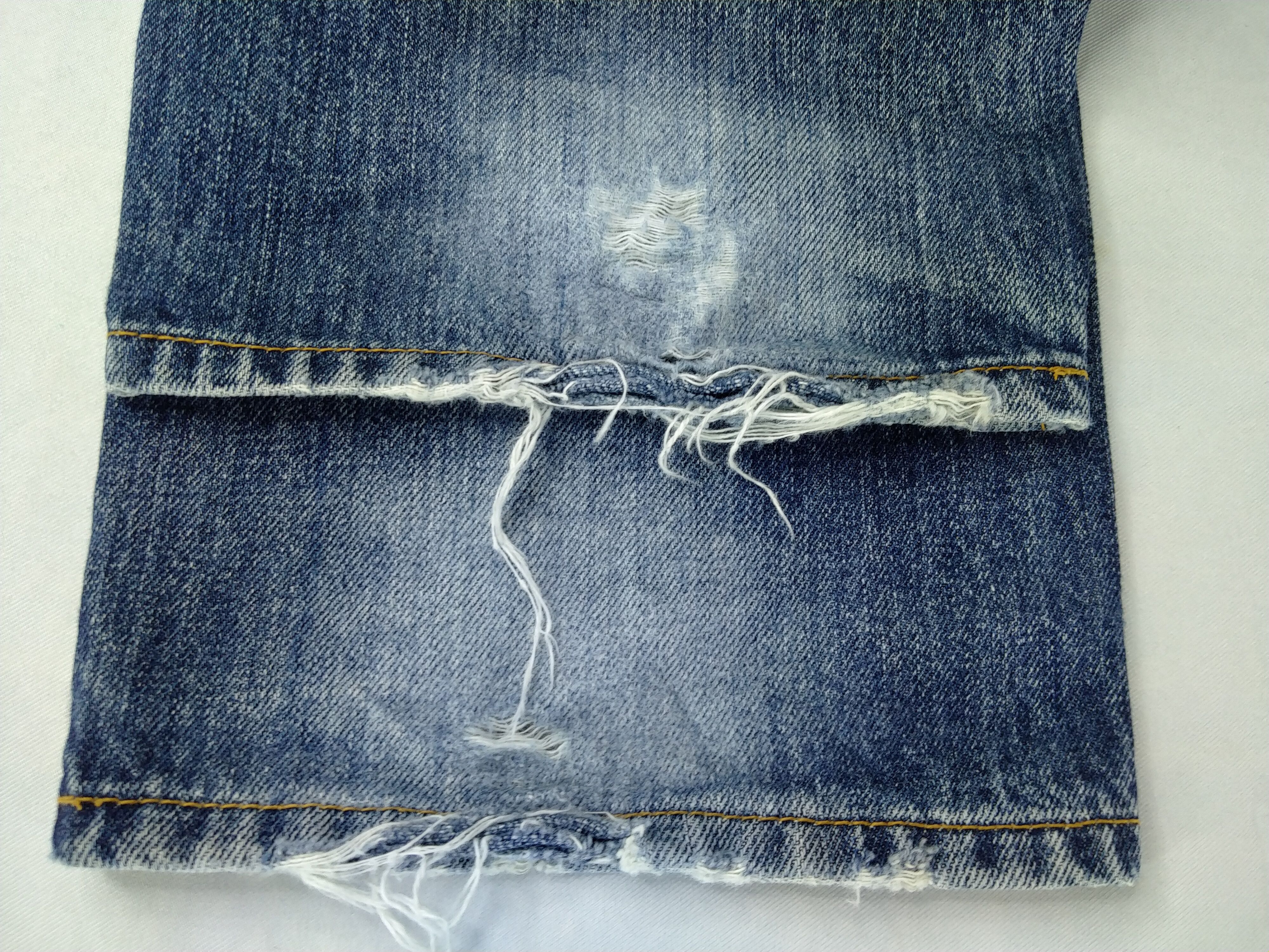 Levi's Distressed Blue Vintage Levi's 505 Denim 33x34 -JN696 Size US 33 - 12 Thumbnail