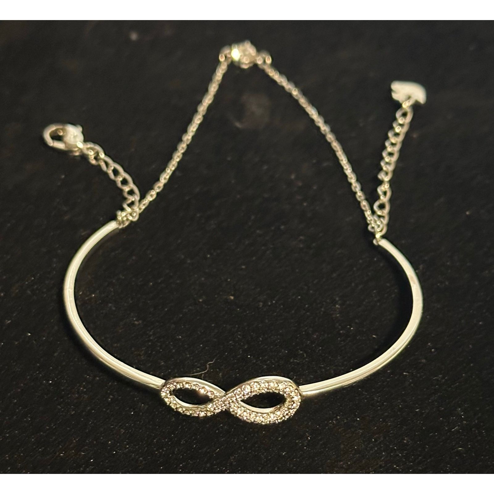 Swarovski SWAROVSKI Hyperbola bangle Infinity, White, Rhodium plated Size ONE SIZE - 2 Thumbnail
