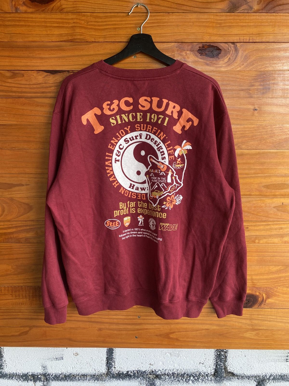 Vintage Vintage T&C Surf “Since 1971” Maroon Sweatshirt Hawaii Surf Size US L / EU 52-54 / 3 - 8 Thumbnail