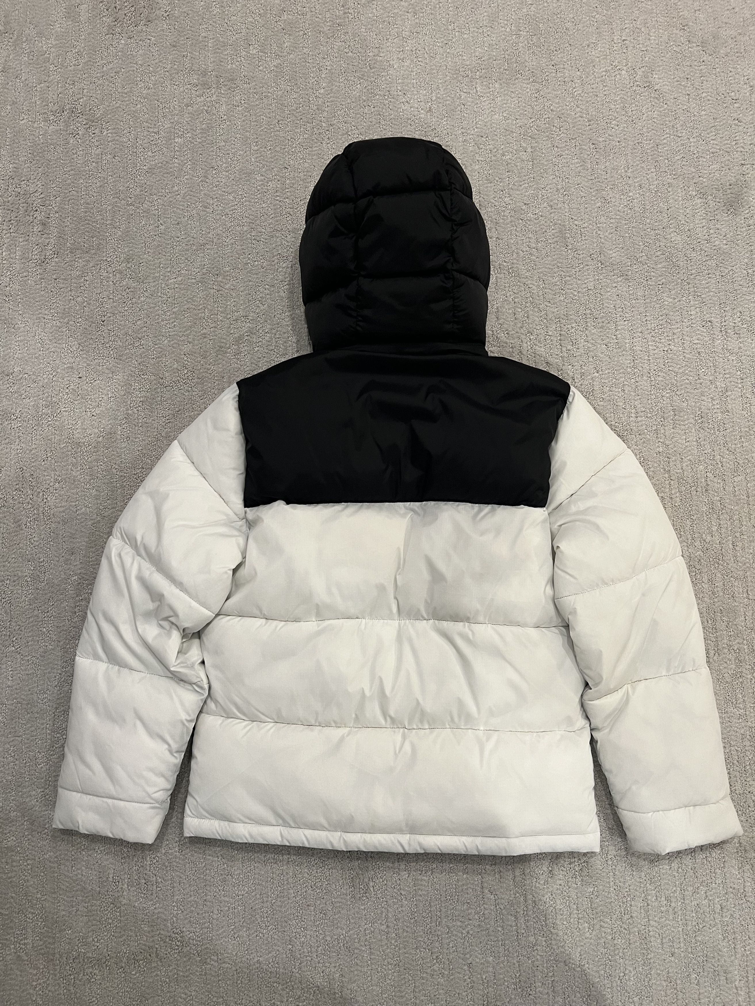 Hollister Hollister's Puffer Collection Black and White Jacket Size US S / EU 44-46 / 1 - 3 Thumbnail