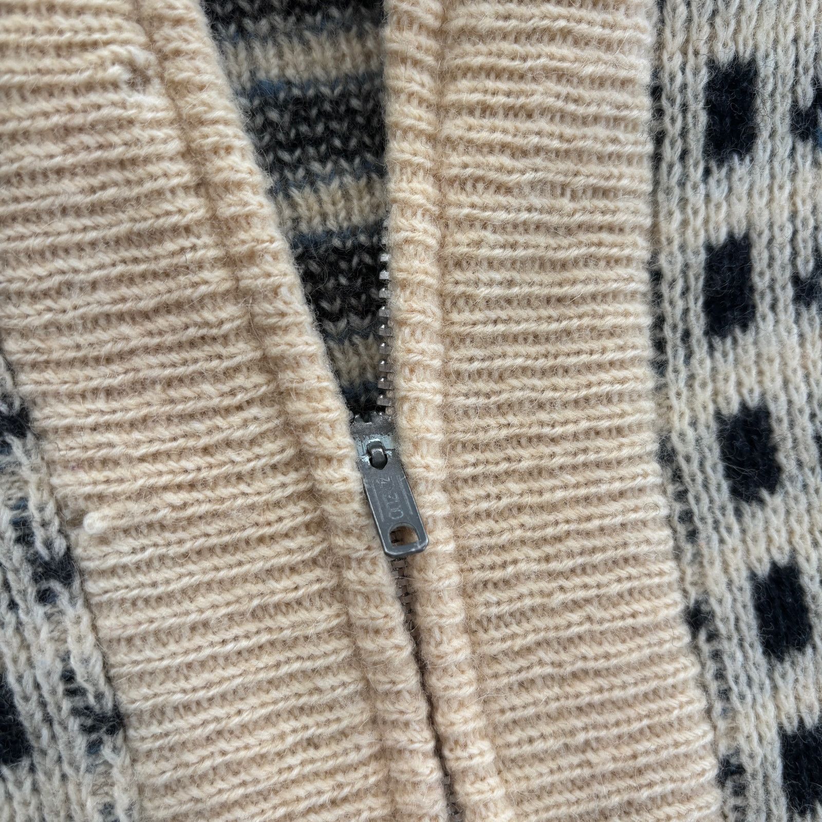 Sears × Vintage 1960s Sears brand zip up wool cardigan, cream and black Size US M / EU 48-50 / 2 - 4 Thumbnail