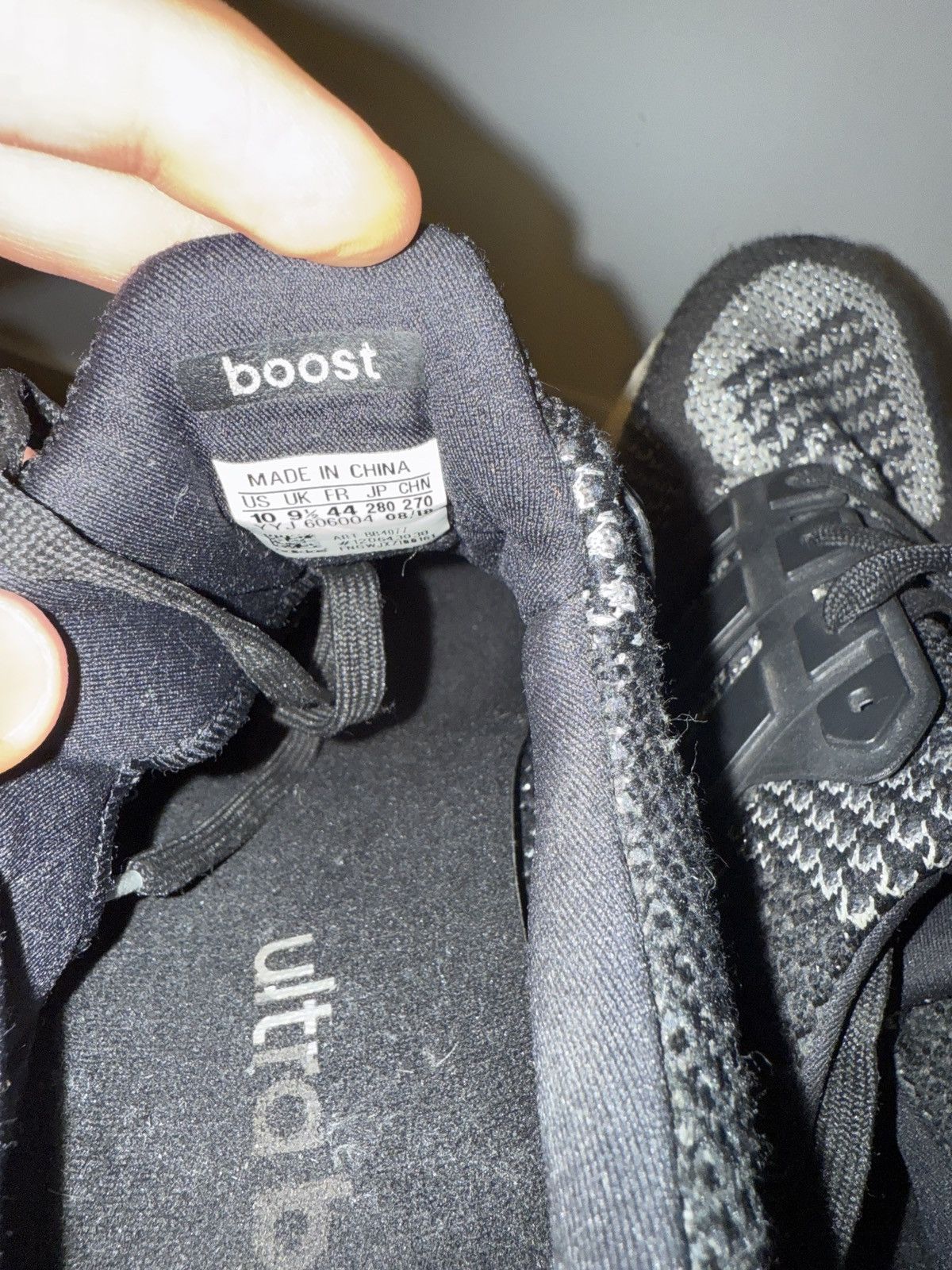 Adidas Adidas uptraboosr silver Size US 10 / EU 43 - 5 Thumbnail