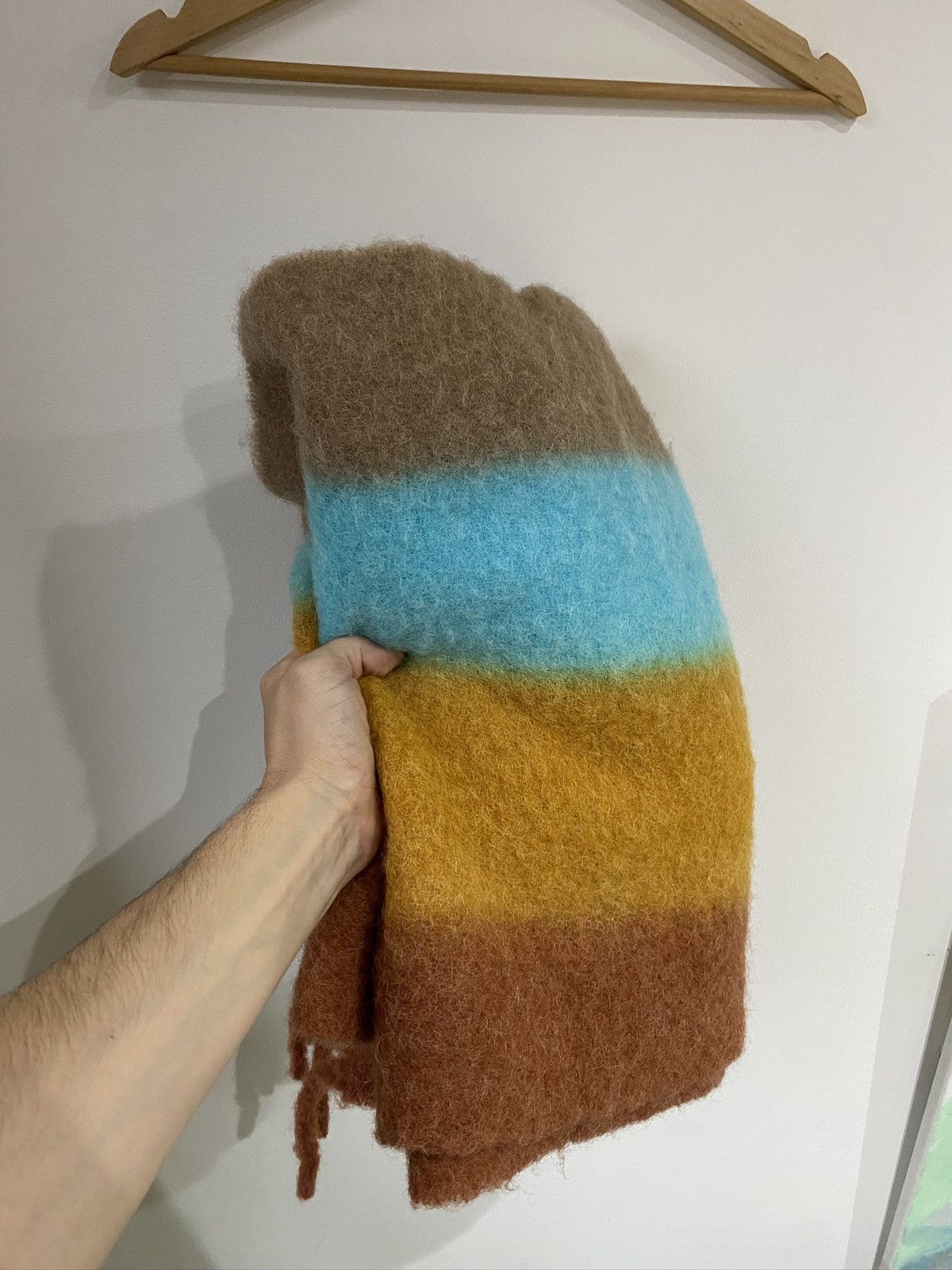 Acne Studios Acne Studios Gradient Striped Scarf Large Wool Alpaca Mohair Size ONE SIZE - 12 Thumbnail