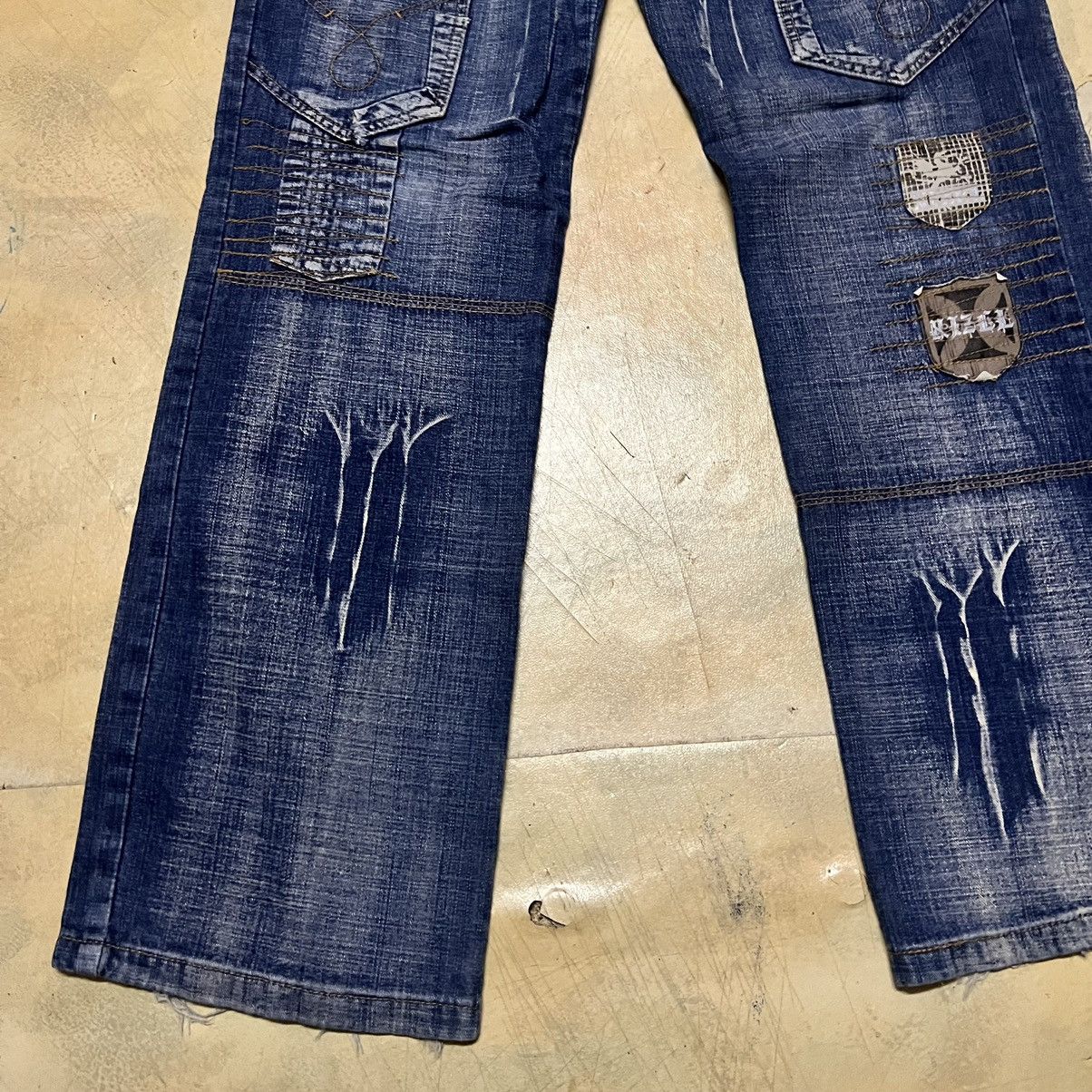 Japanese Brand Japanese Brand Multipockets Distressed Style Denim Jeans Size US 35 - 6 Thumbnail