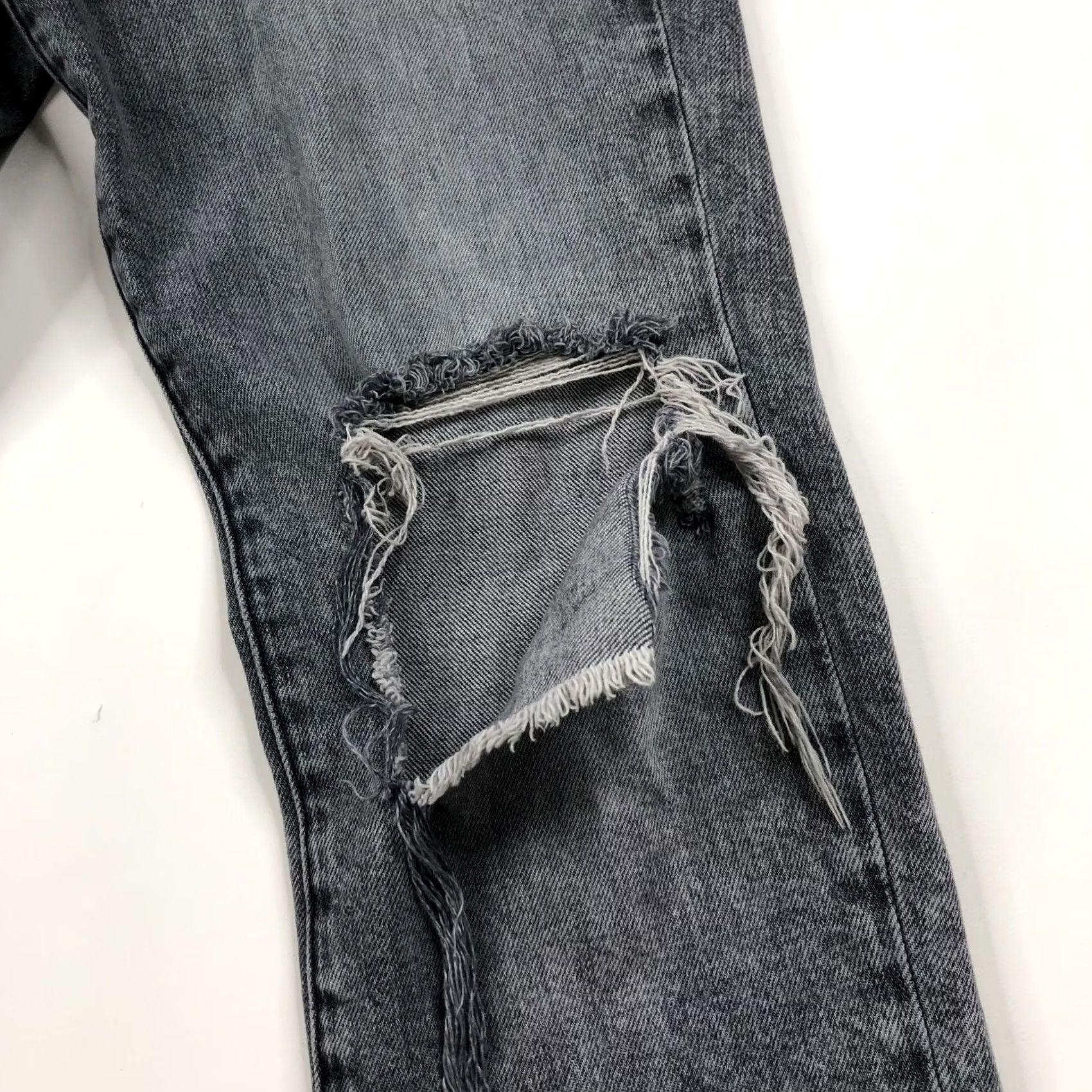 SLVRLAKE SLVRLAKE Jeans High Rise Beatnik Ankle 26 Gray Distressed 5-Pocket Cotton Elastane Women's Sized 26 Inseam 26 Size 42" / US 20 - 4 Thumbnail