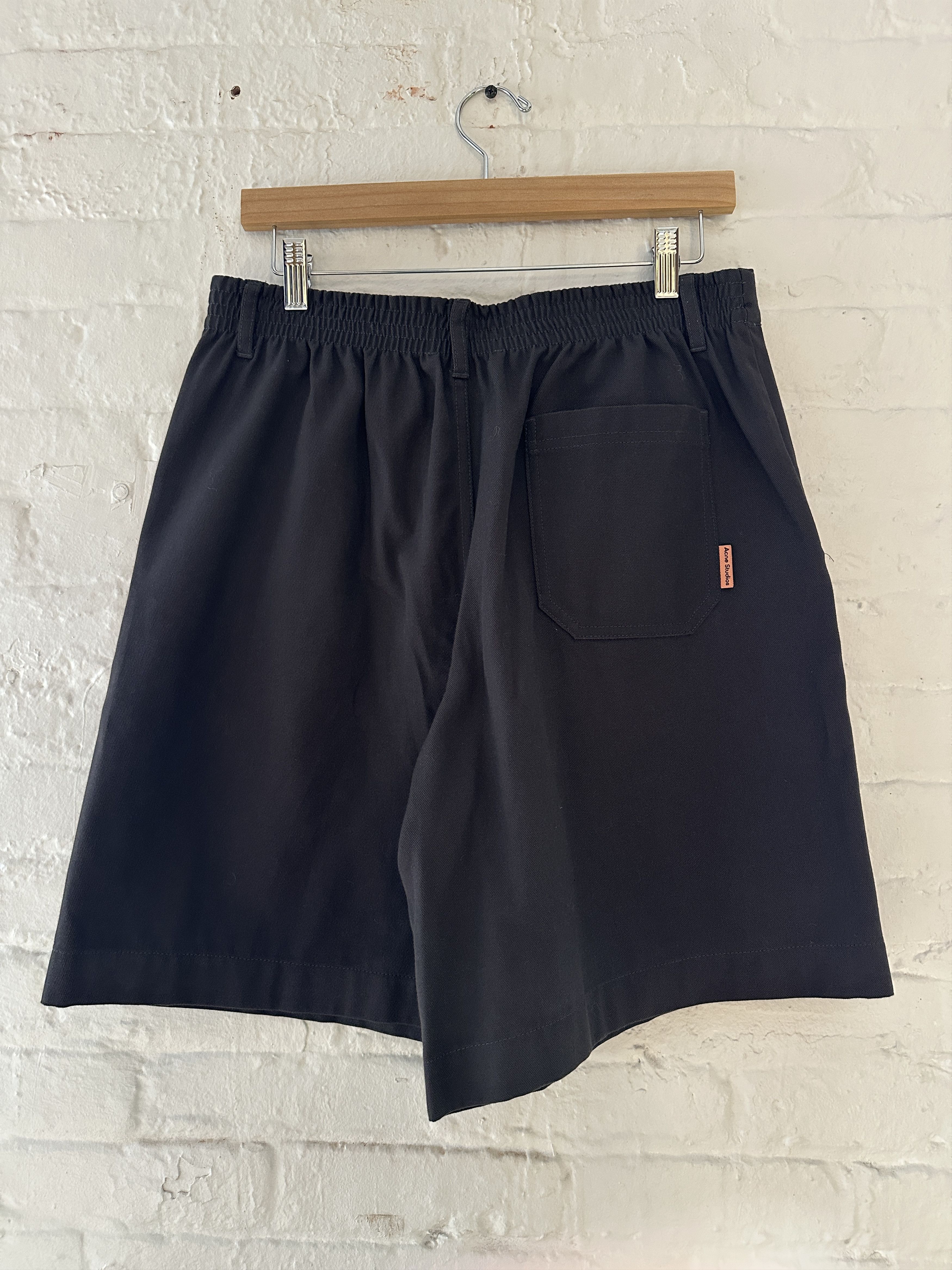 Acne Studios Acne Studios Wide Leg Shorts Size US 32 / EU 48 - 2 Thumbnail