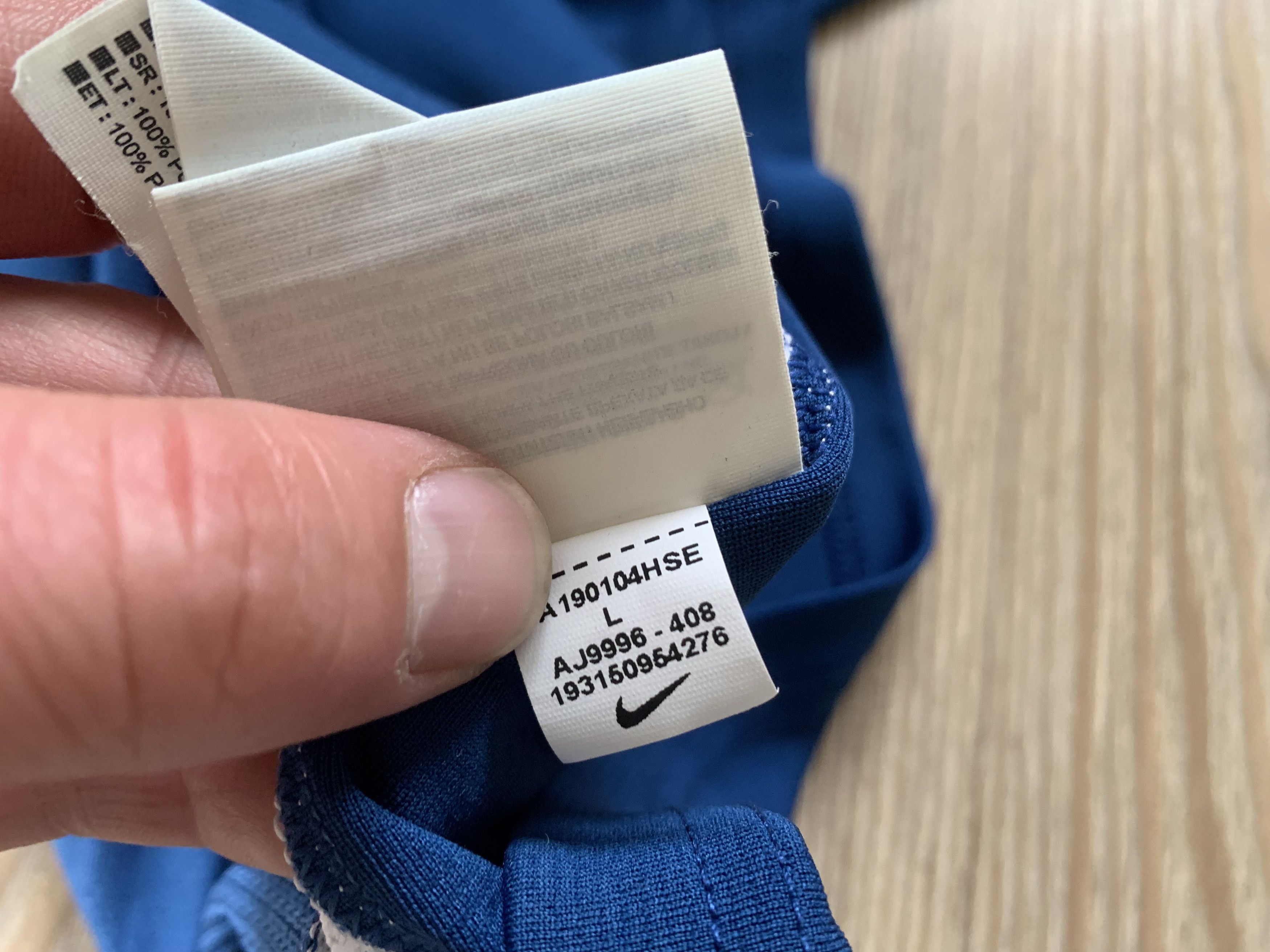 Nike Nike Mens Training Footballl T Shirt Size US L / EU 52-54 / 3 - 7 Thumbnail